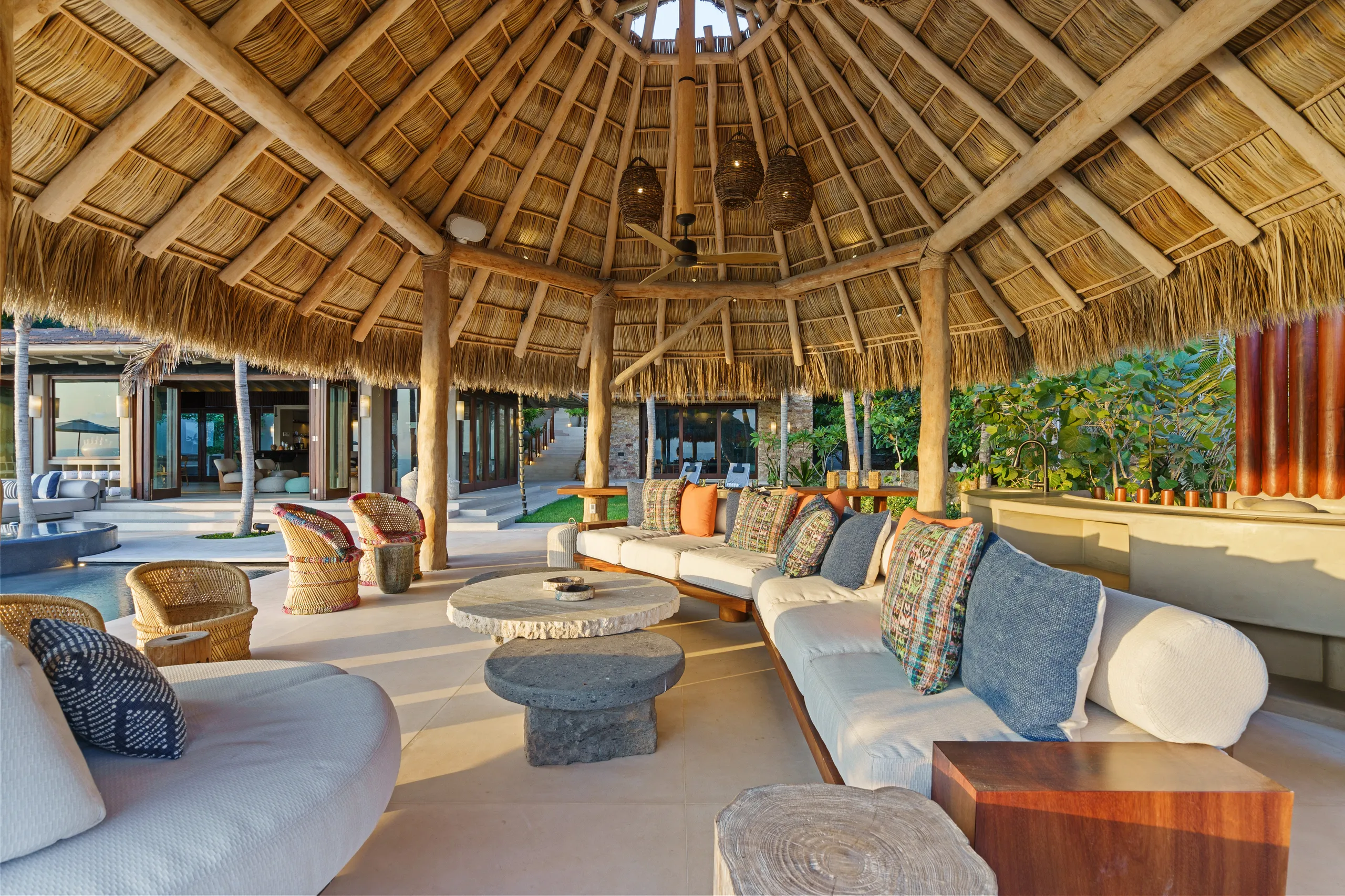 Exquisite Punta de Mita Villa with with Private Beach, Infinity Pool & Oceanfront Living — photograph 6