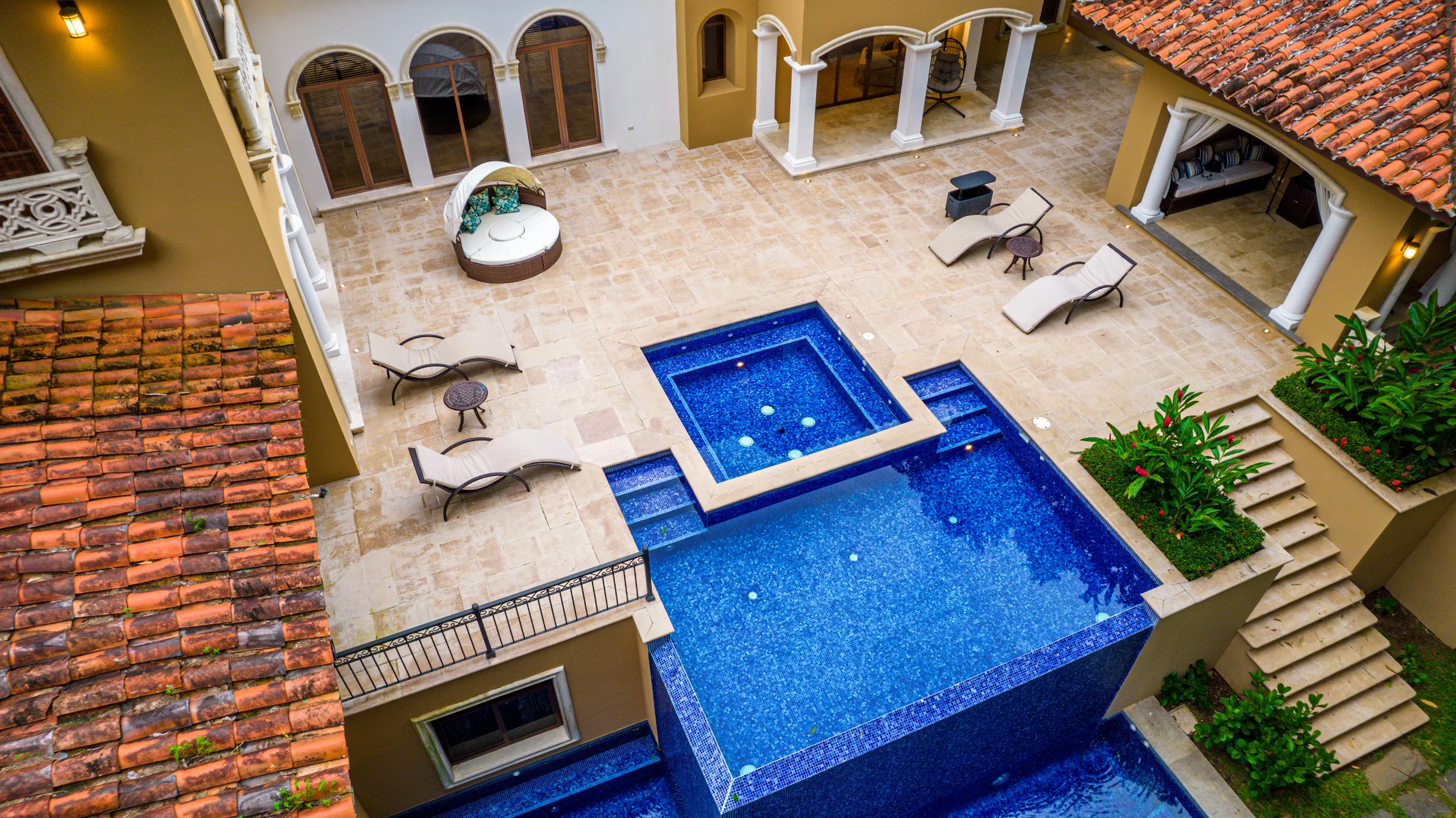 Stunning Los Sueños Villa with Garden Jacuzzi, Wet Bar & Golf Course View — photograph 6