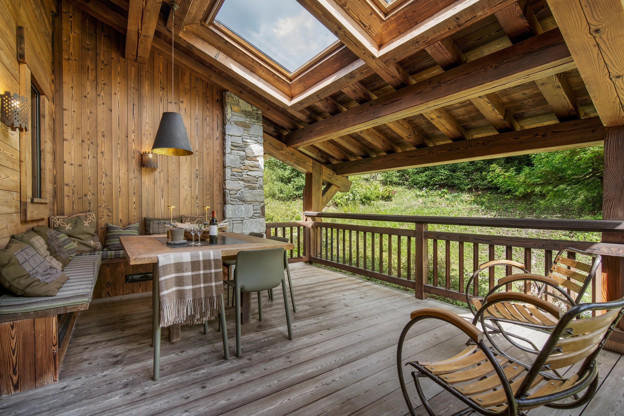 Opulent Alpine Hideaway with Cinema, Spa, and Mont Blanc Views — photograph 5