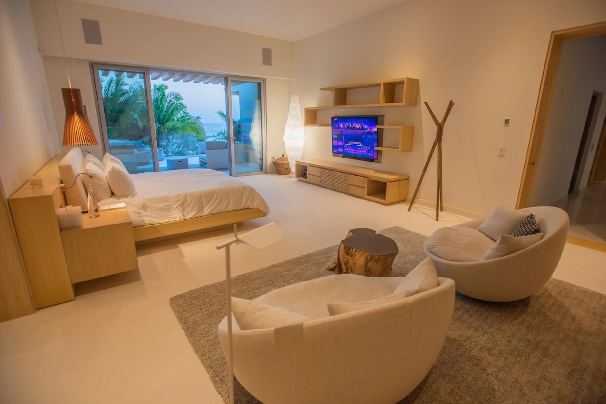 Architectural Punta Mita Estate with Large Infinity Pool and Ocean Views — photograph 8