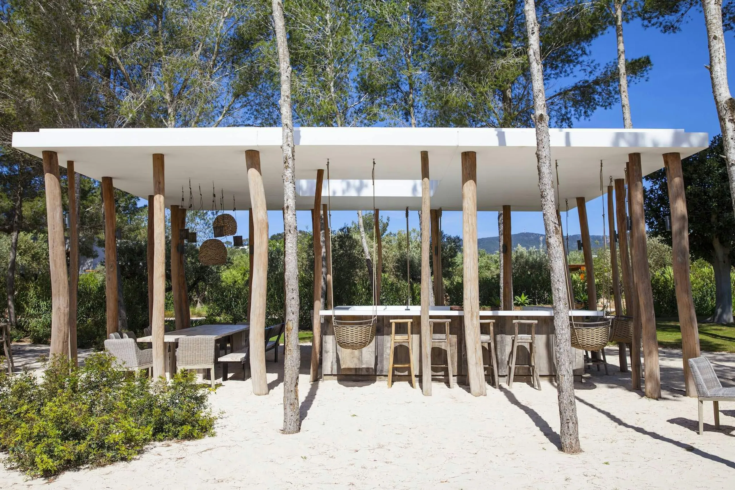 Palatial Paradise Estate in Ibiza with Private Pool and Gazebo — photograph 12