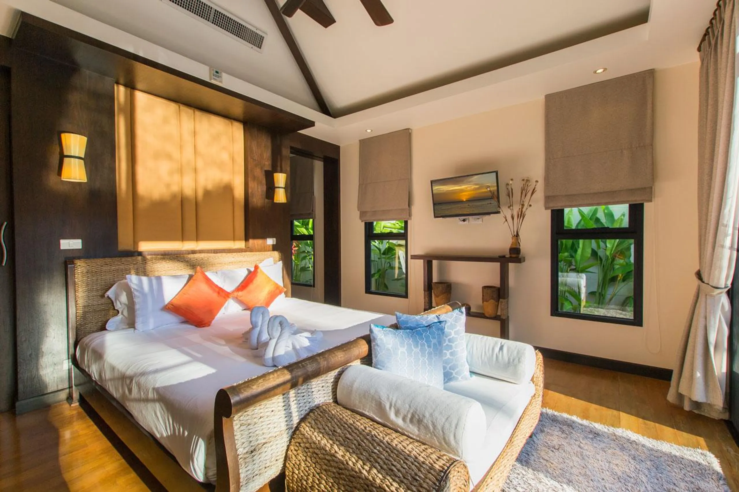 Rich Rawai Villa with Private Pool and Gazebo — photograph 11