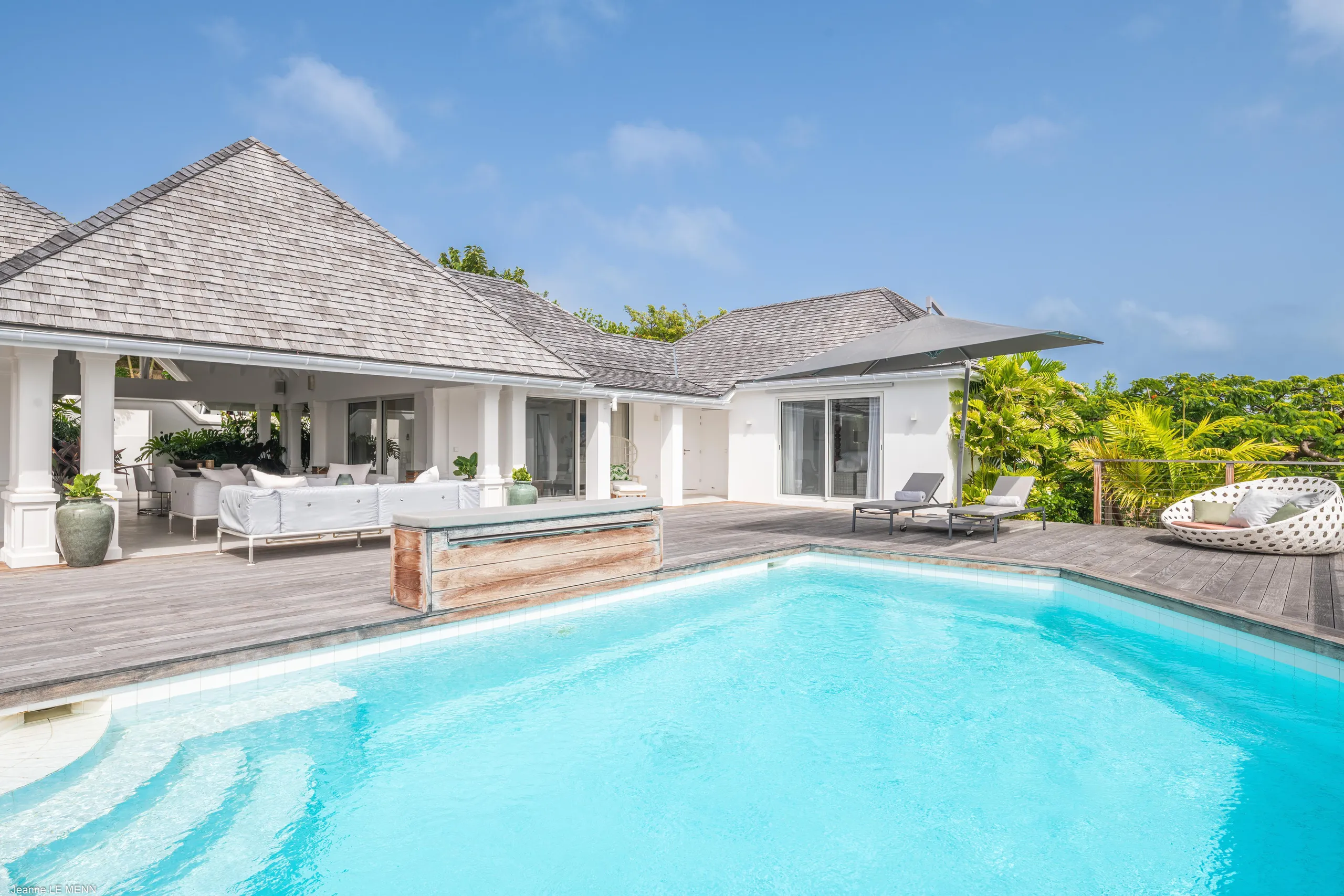 Superb Seaside Villa with Private Pool and Stunning Ocean Views, St Jean Beach