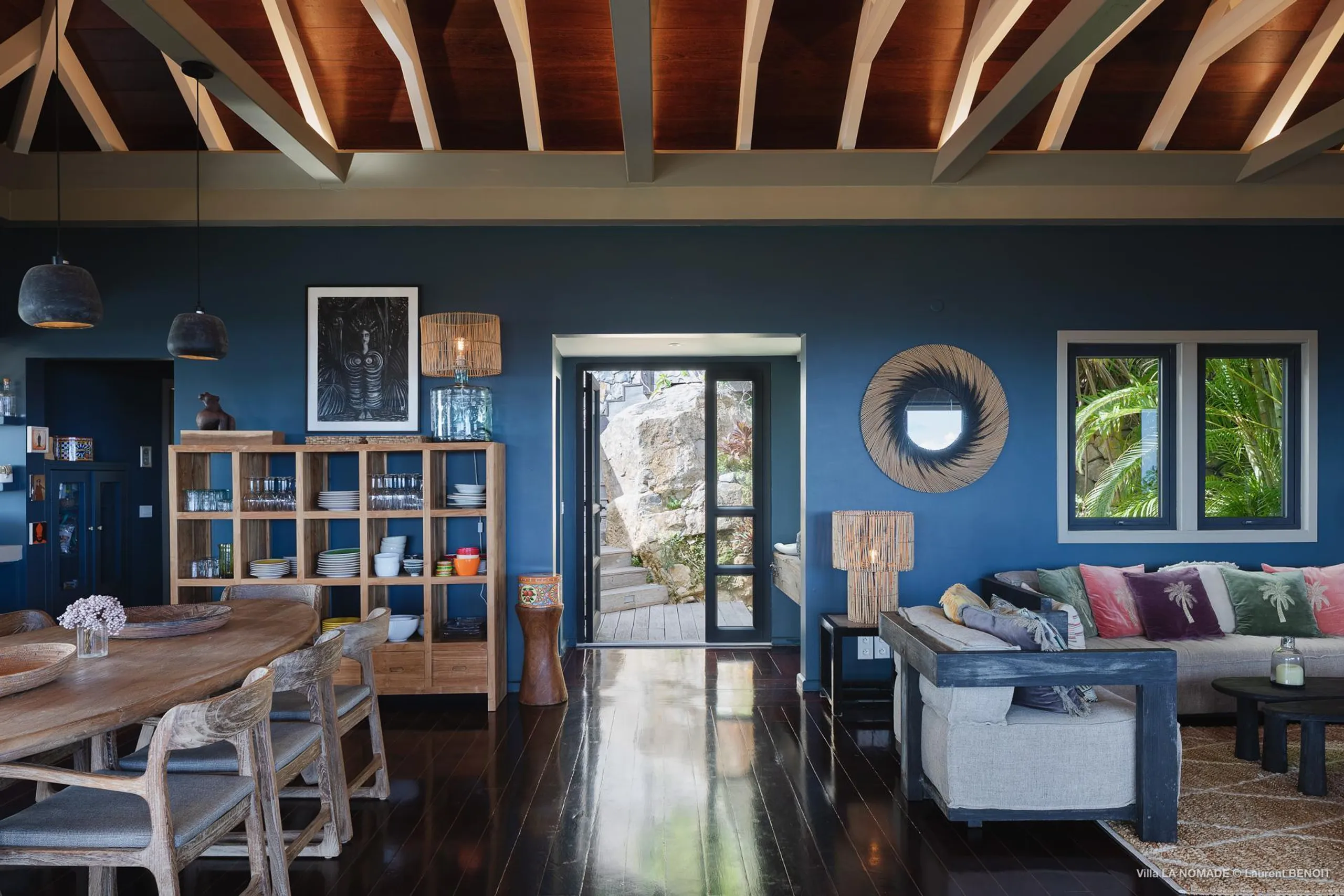 Regal Lurin Villa with Infinity Pool , Jacuzzi and Ocean Views — photograph 7