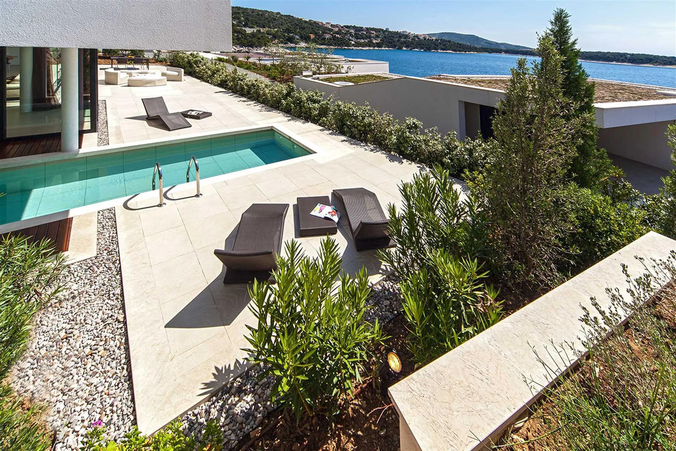 Chic Villa with Pool, Sauna, and Scenic Views in Primošten — photograph 8