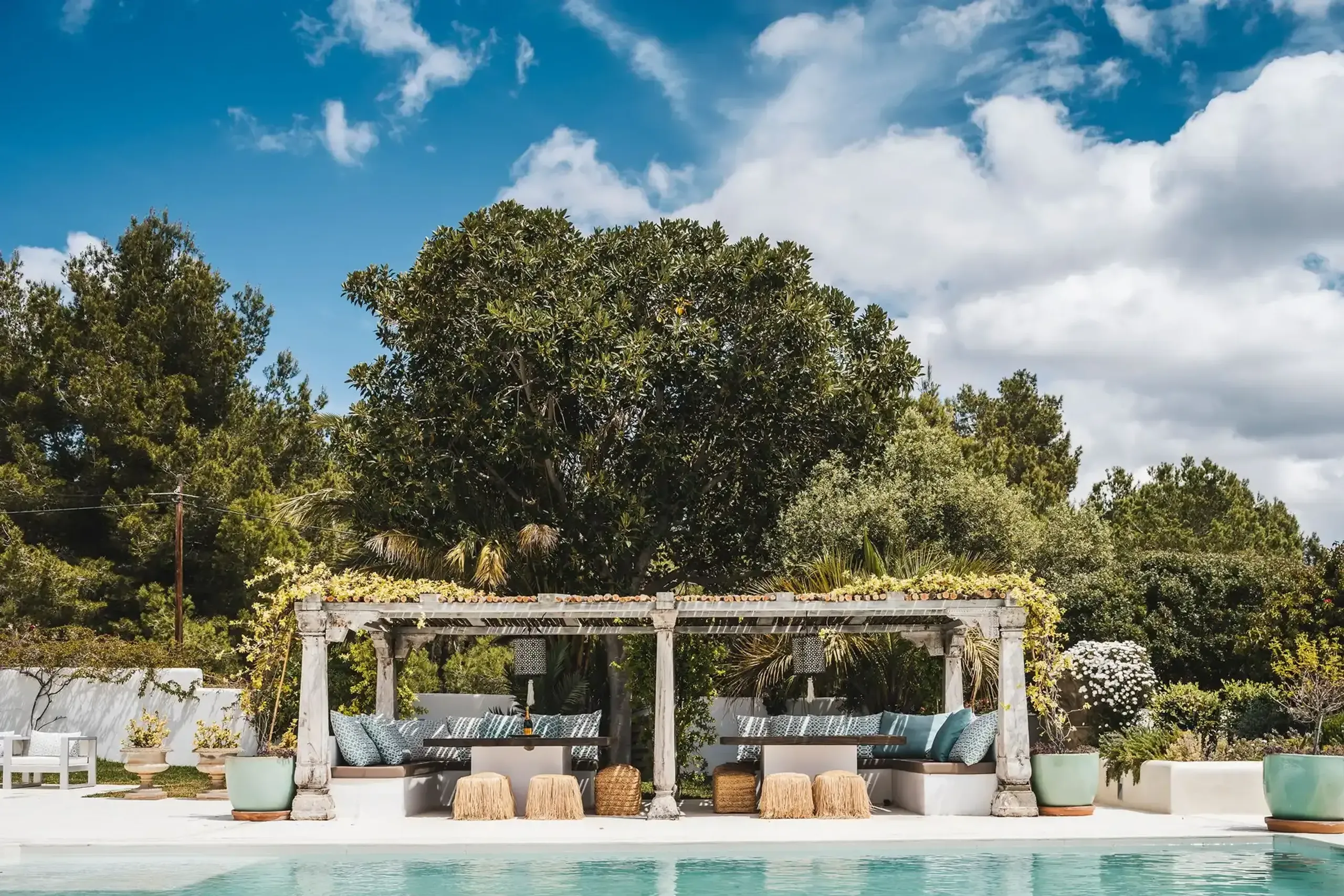 Glorious Mediterranean Villa with Pool and Breathtaking Sea Views — photograph 3