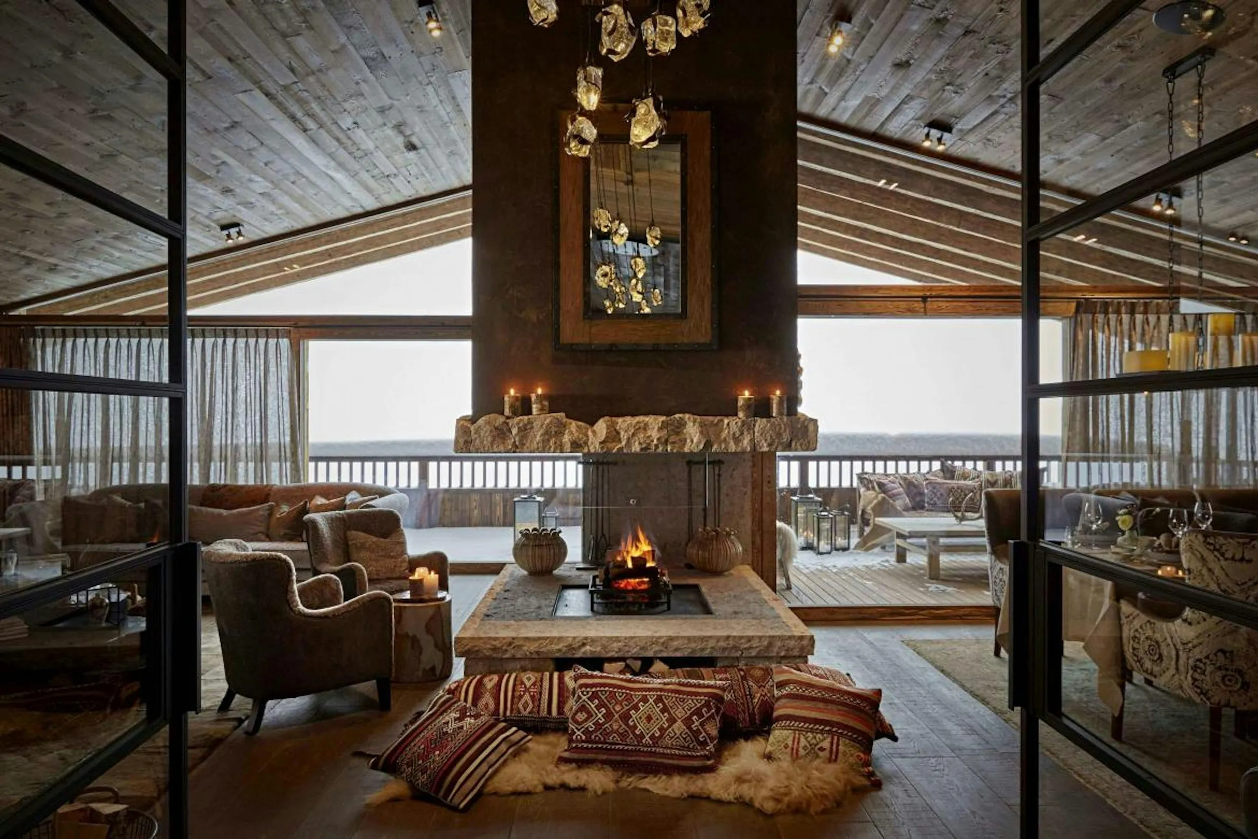 Celestial Chalet with Indoor Pool and Unbeatable Austrian Alps View — photograph 3