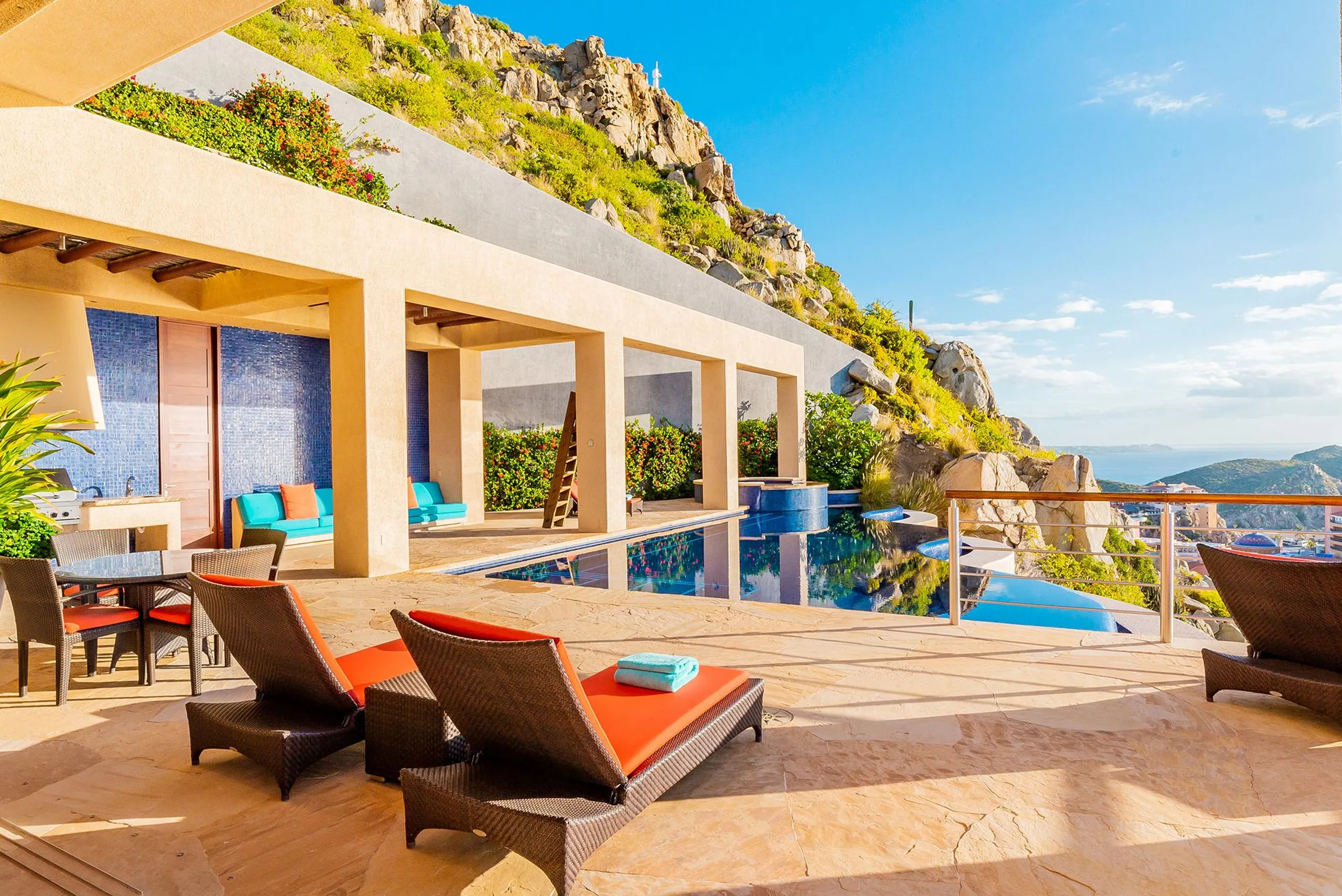 Hillside Grand Pedregal Villa with Infinity Pool and Panoramic Pacific Views. — photograph 6