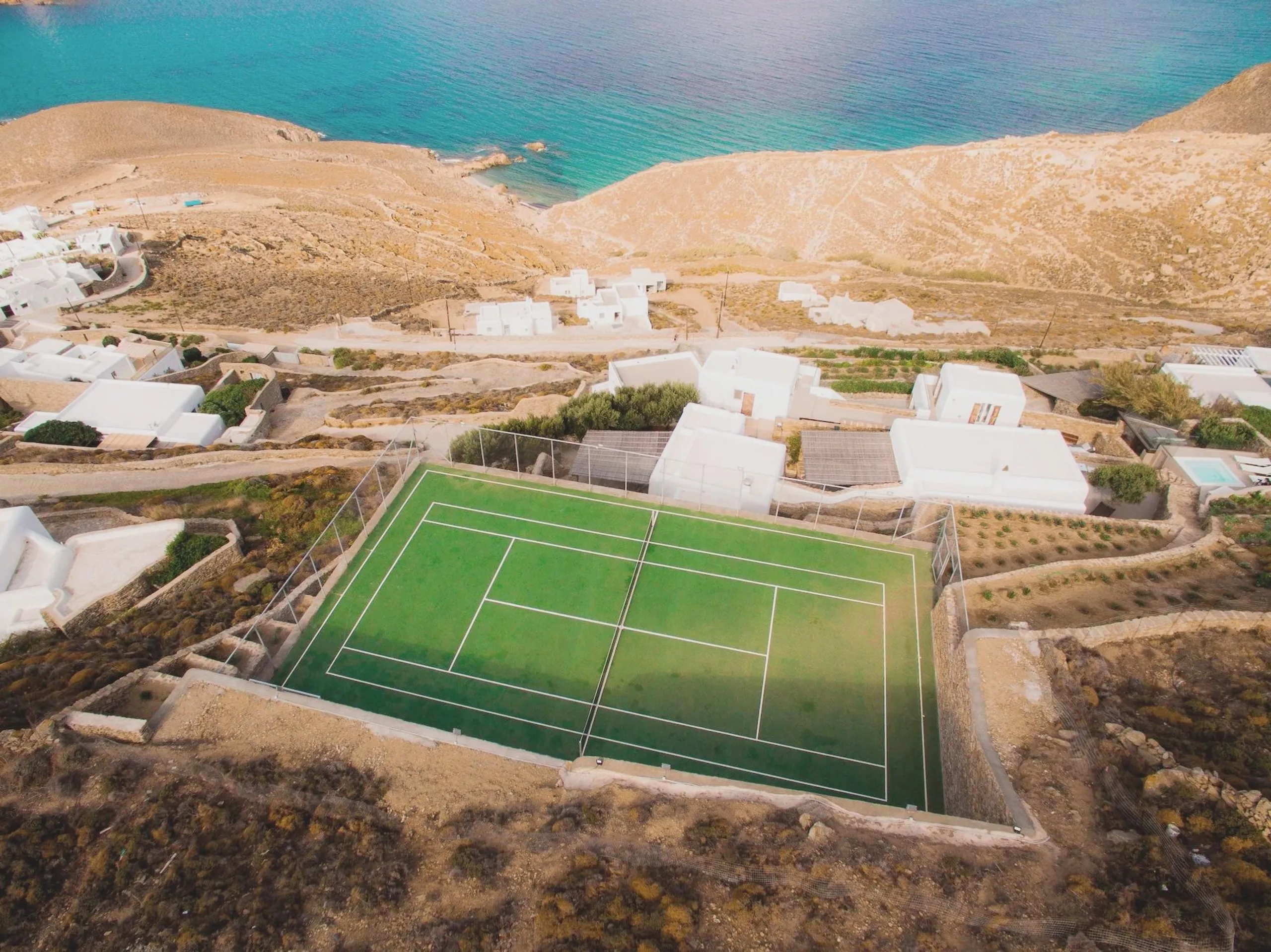 Statuesque Seaview Villa in Mykonos with Waterfalling Pool and Jacuzzi — photograph 6