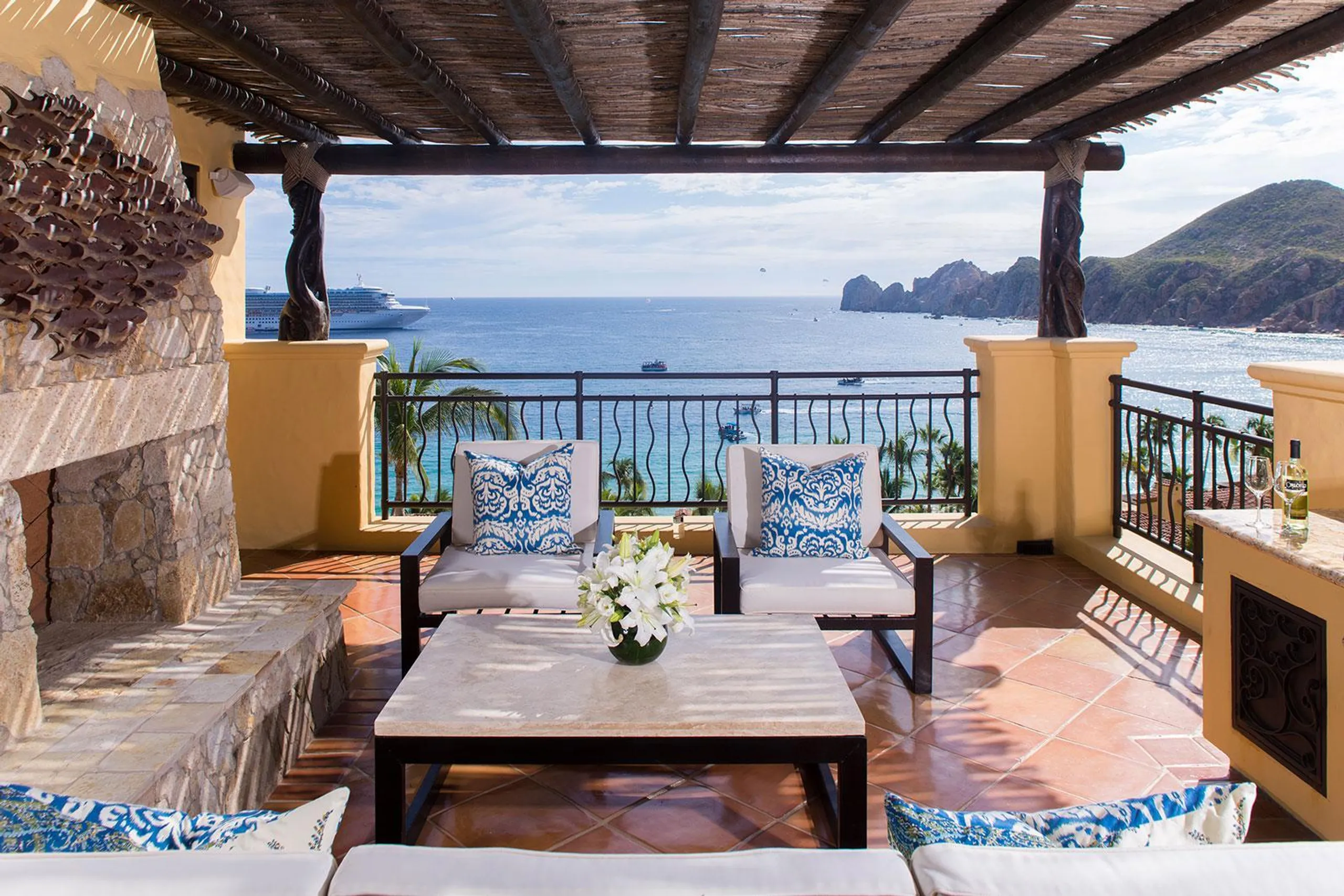 Exquisite Coastal Retreat with Views of Tranquility and Luxury, Baja California Sur