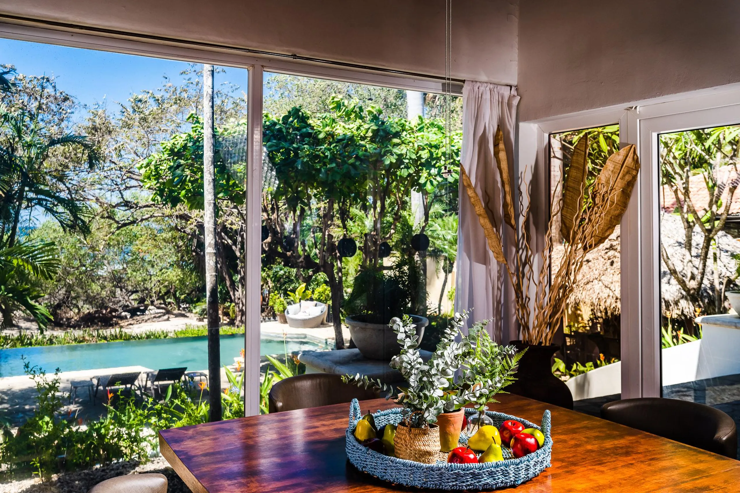 Plentiful Playa Longosta Villa with Private Pool and Walks to Beach — photograph 12