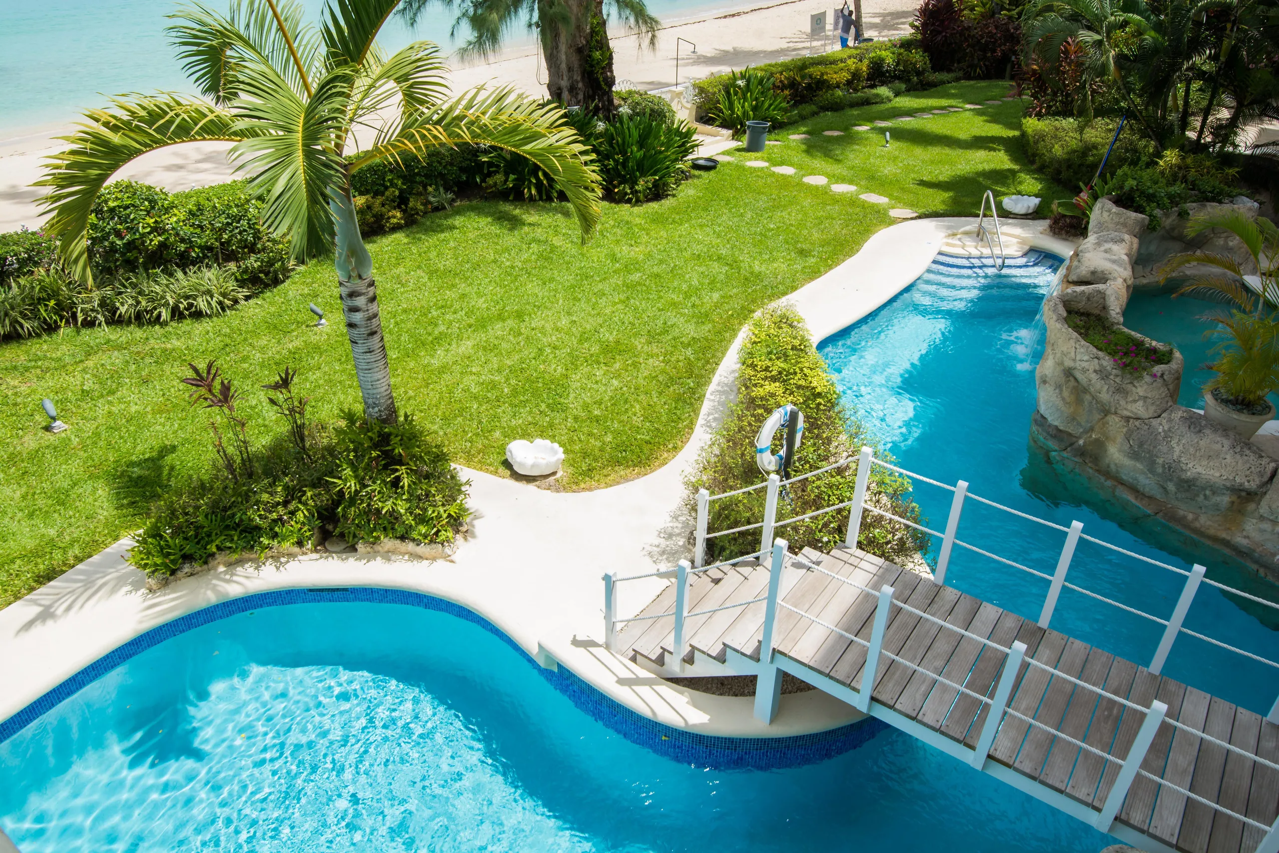 Barbados Beachfront Spectacular Villa, Paynes Bay