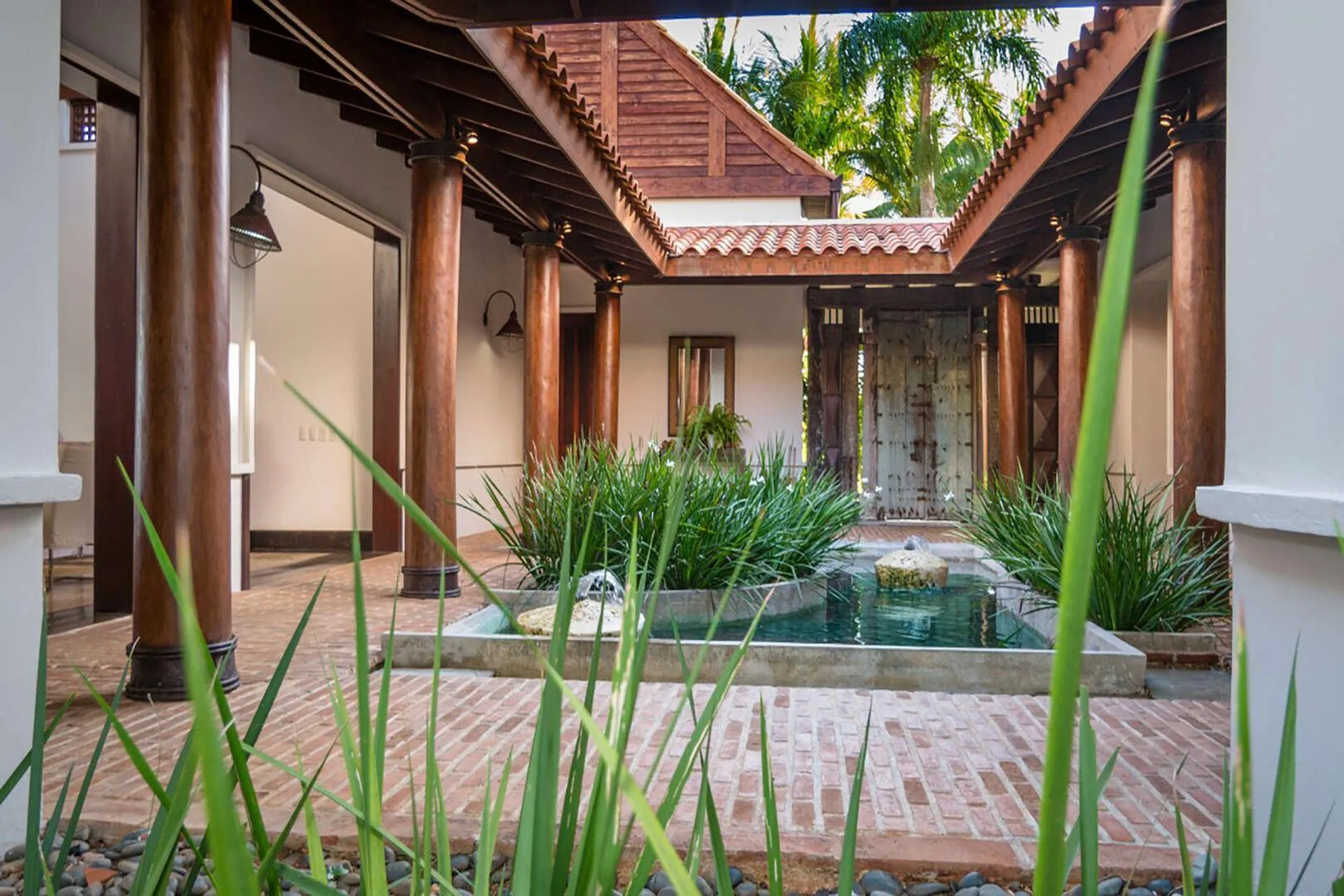 Casa de Campo's Abundant Villa with Sophisticated Comfort — photograph 9