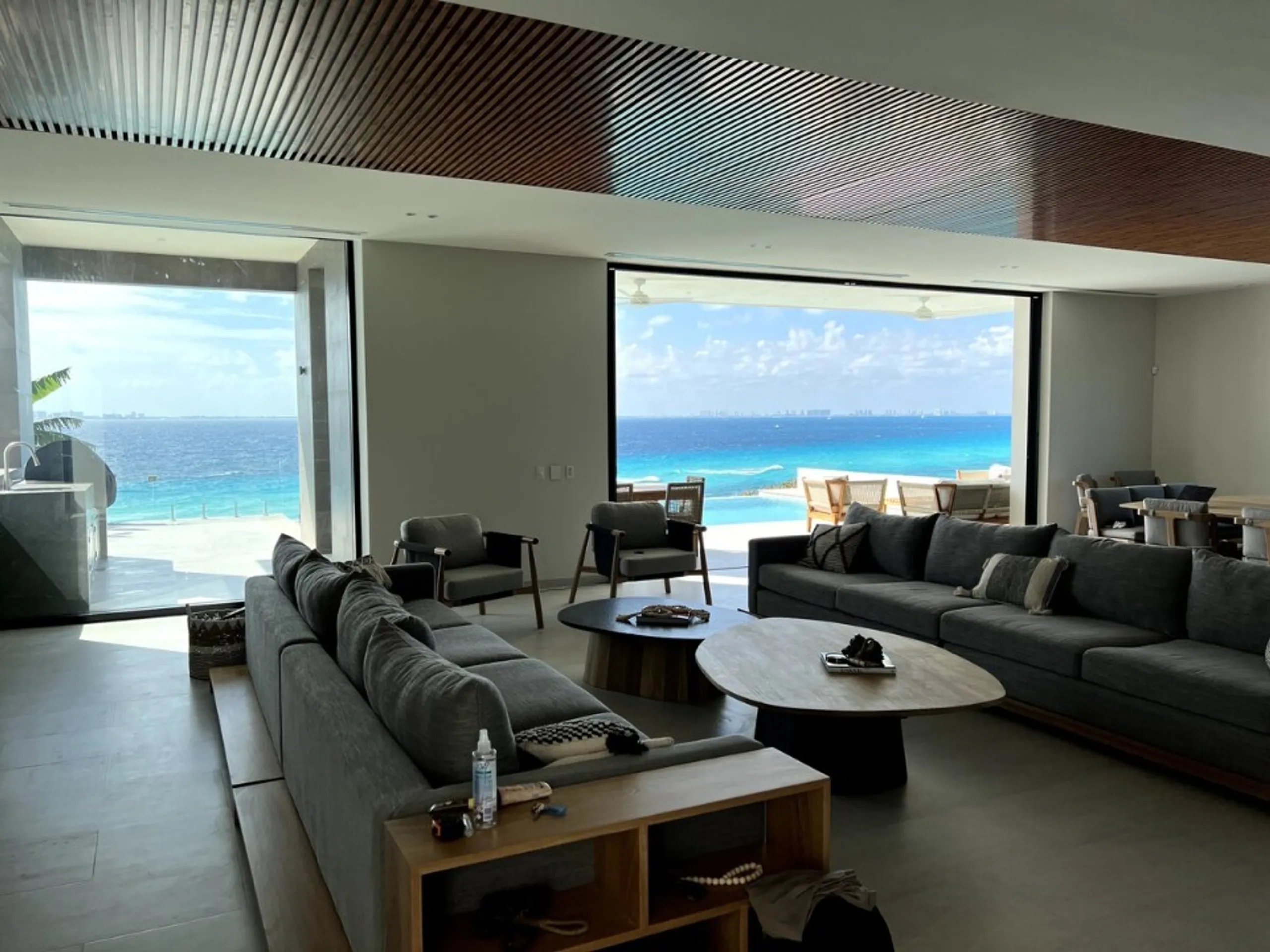 Oceanview Villa in Isla Mujeres with Infinity Pool & Beach Access — photograph 5
