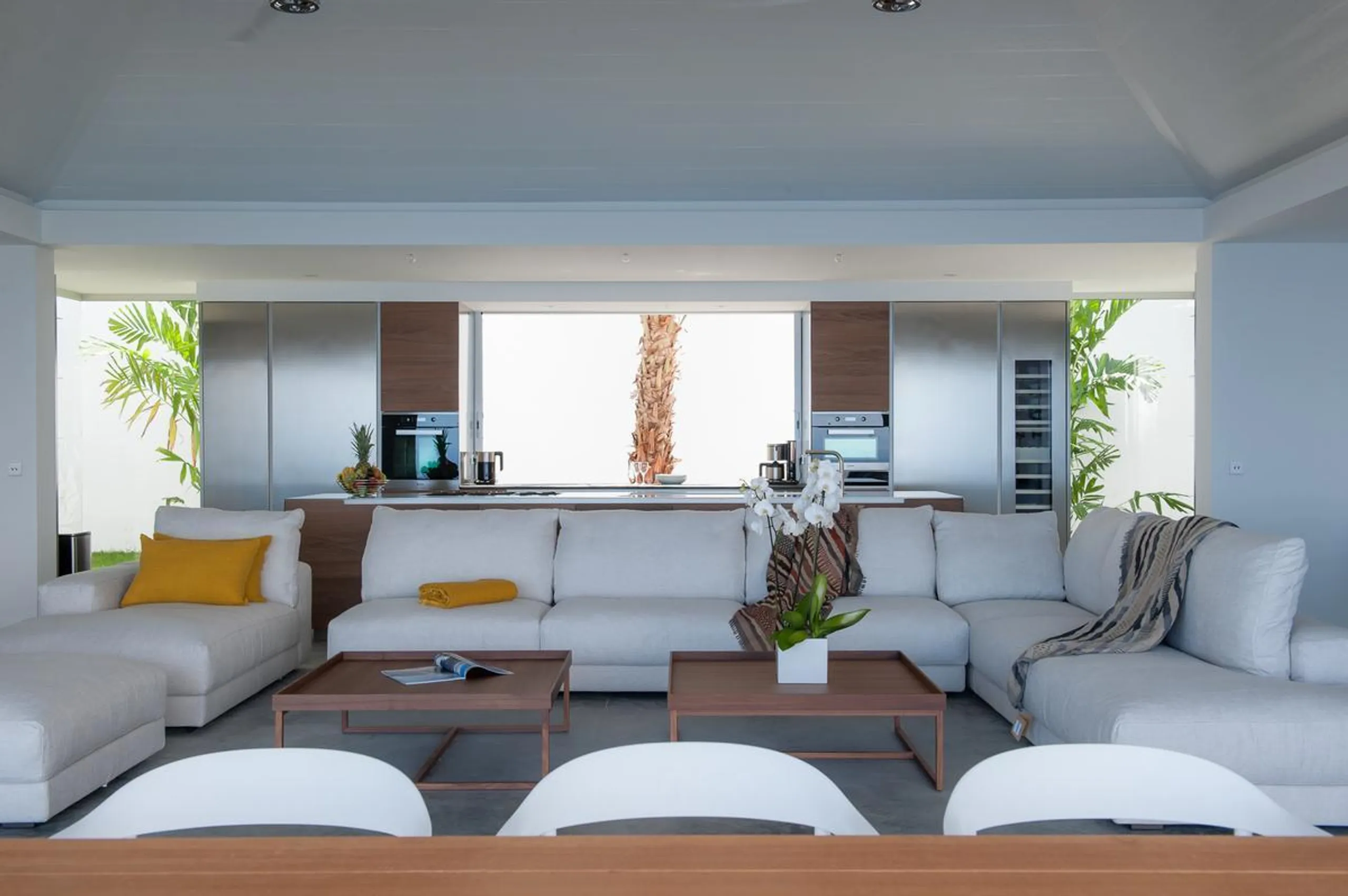 Superb Seaview Villa with Infinity Pool and Fitness Center — photograph 10