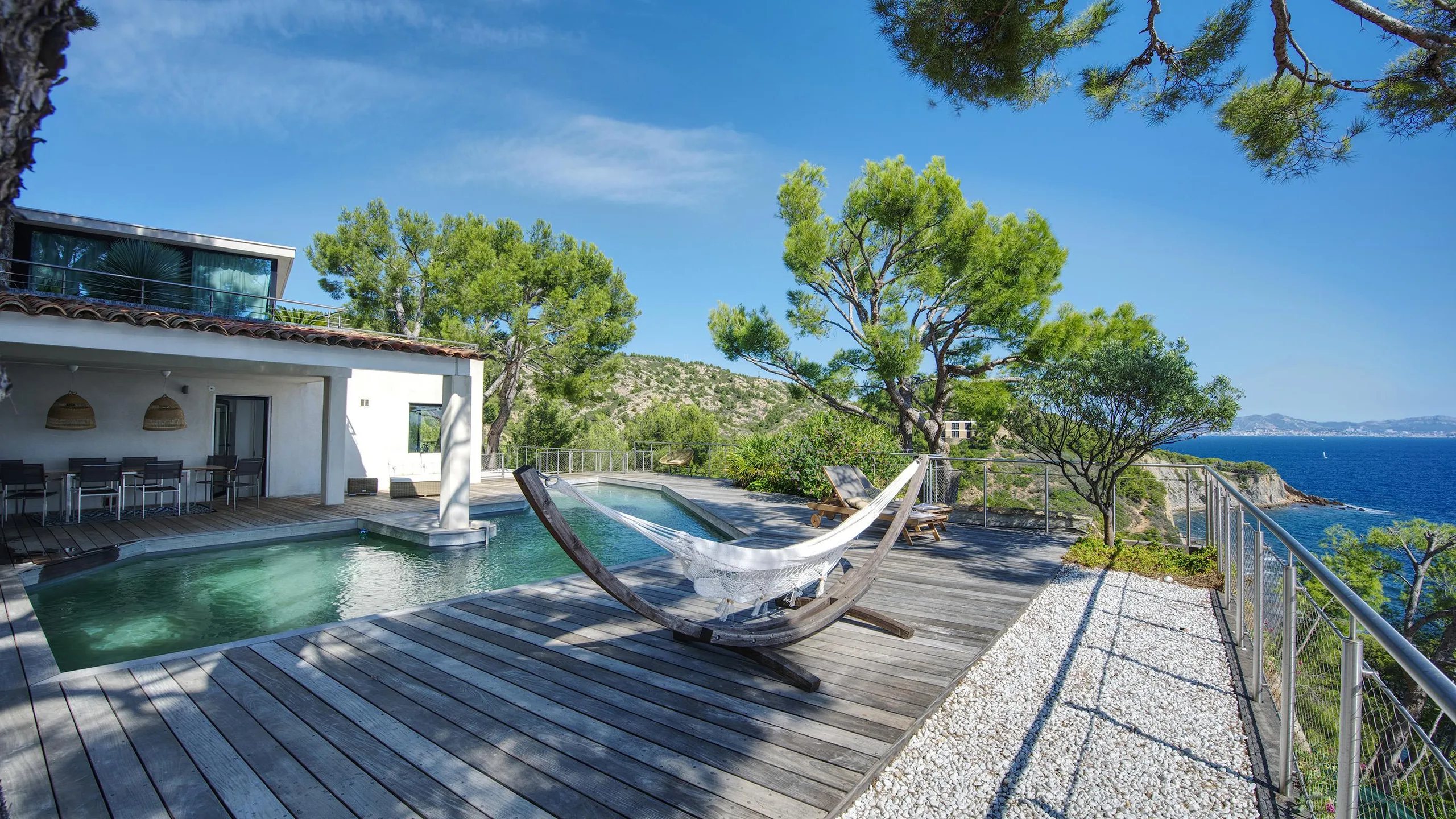 Refined Retreat with Poolside Serenity — photograph 7