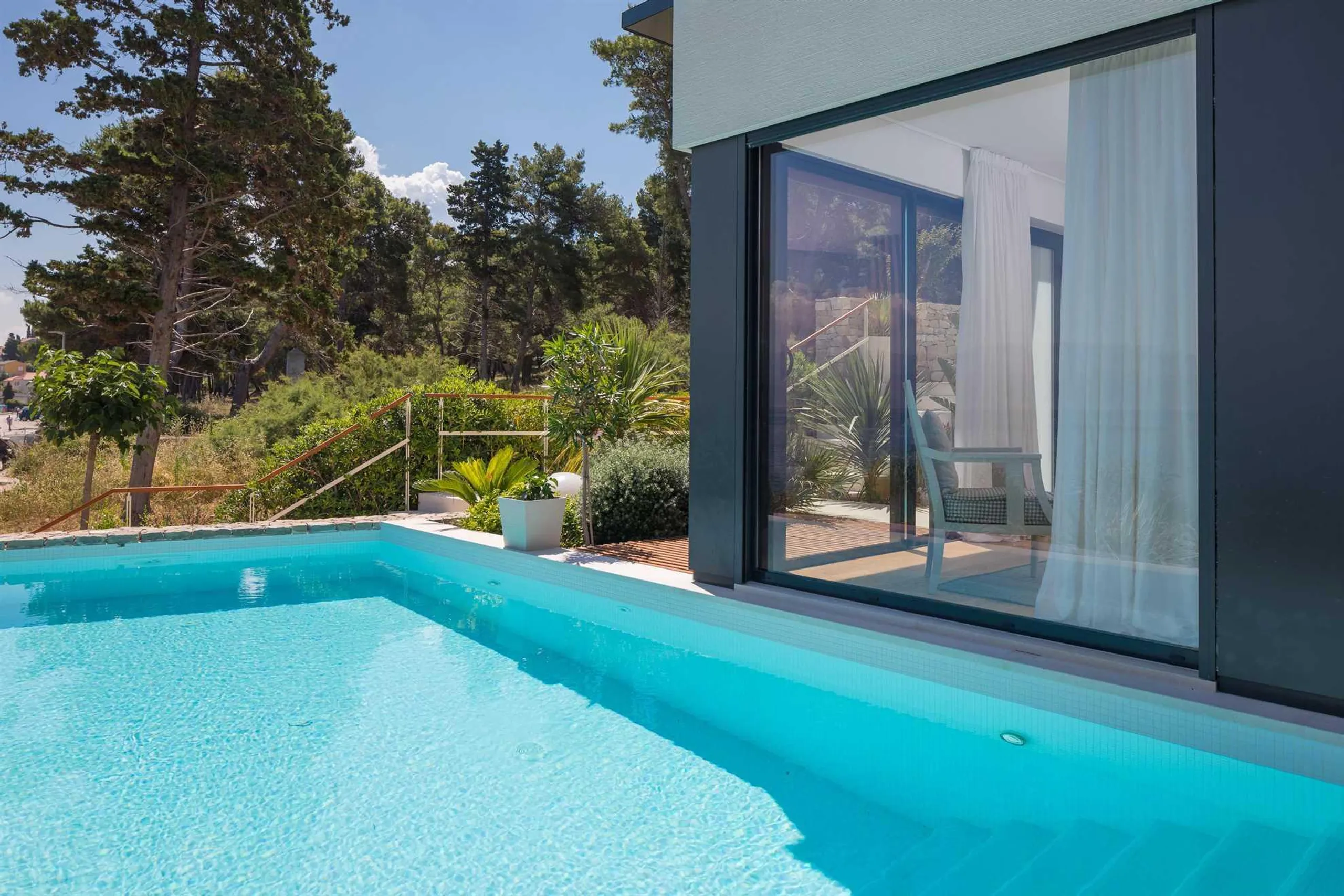 Refined Villa with Infinity Pool and Stunning Beaches — photograph 10