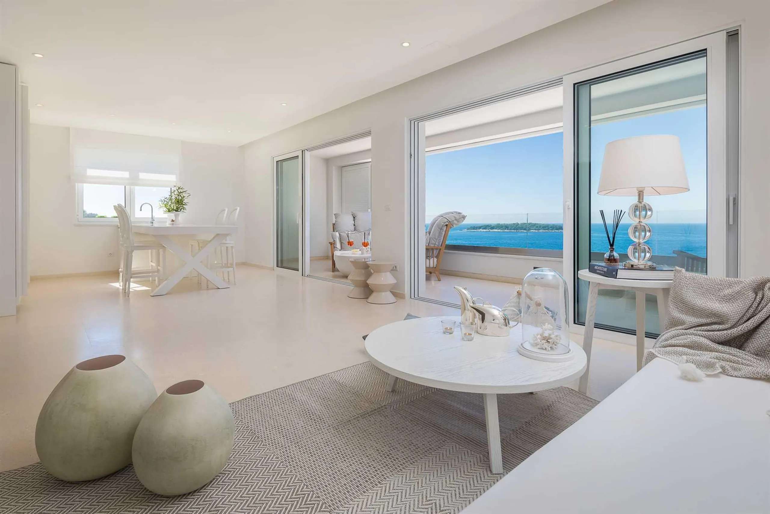 Elegantly Appointed Villa in the Center of Primošten with Large Private Swimming Pool, and Views of Mediterranean Greenery and Infinite Sea — photograph 12