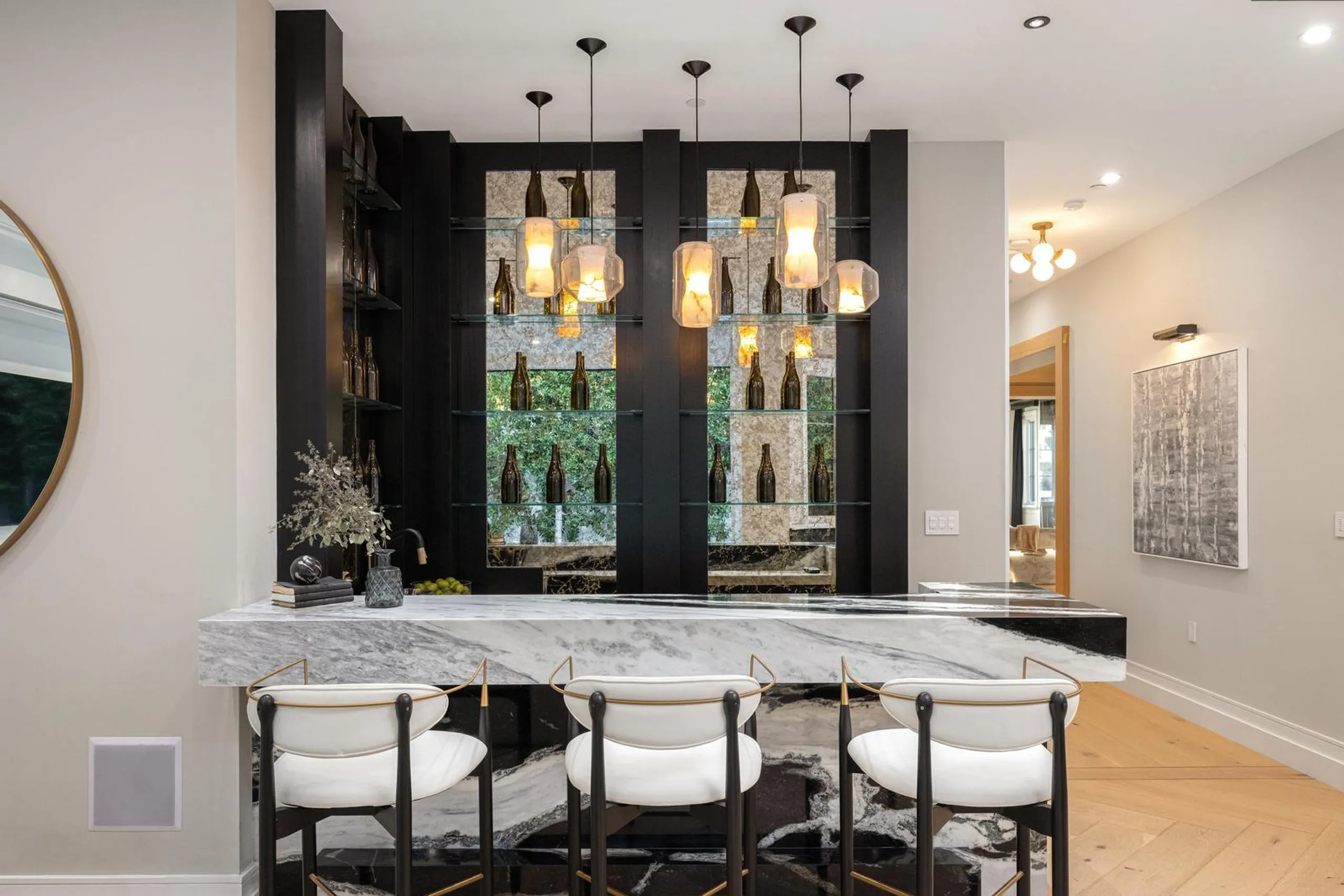 Modern West Hollywood Estate with Incredible Pool — photograph 9