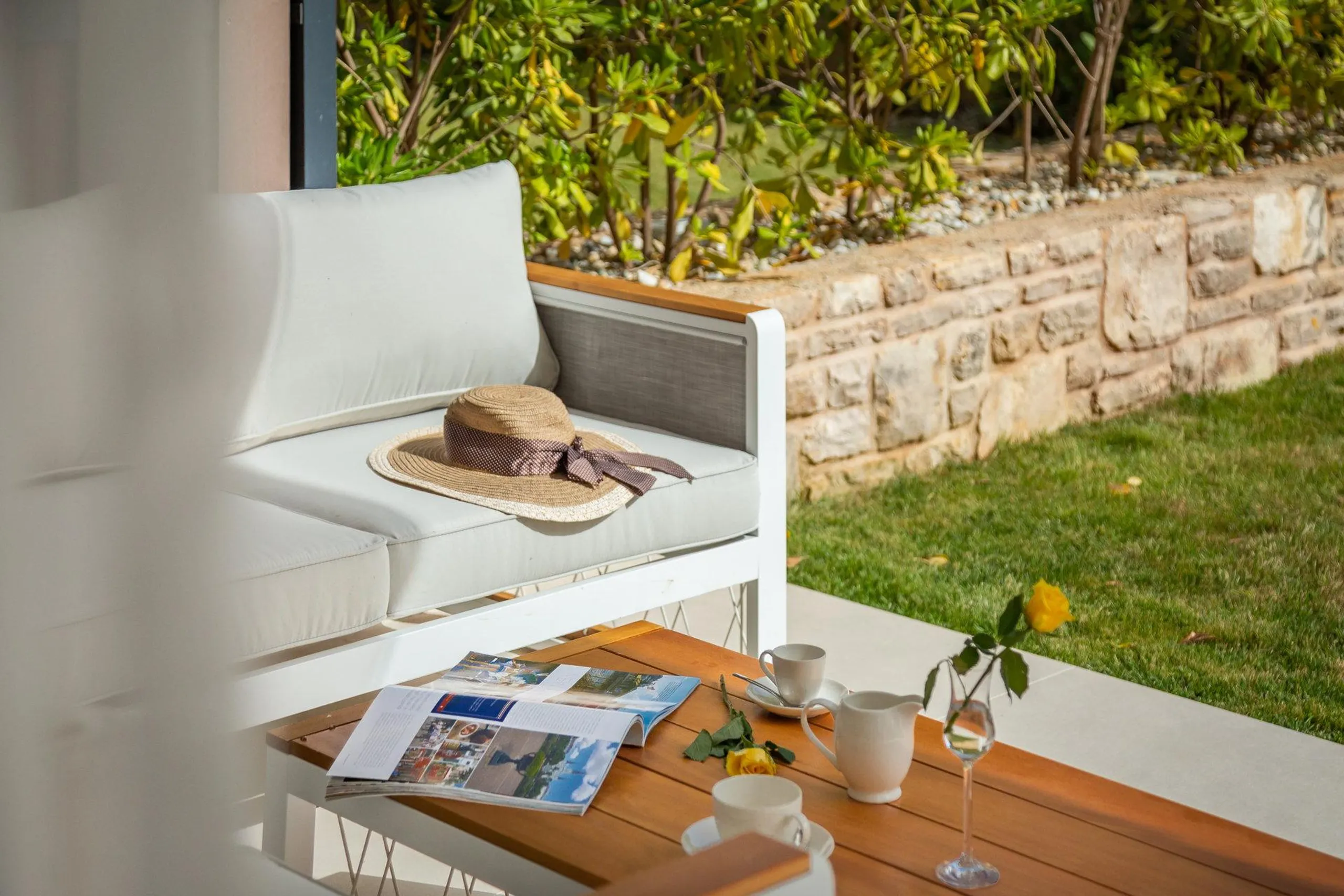 Enchanting 3 Bedroom Villa with Private Pool and Sea Views — photograph 8