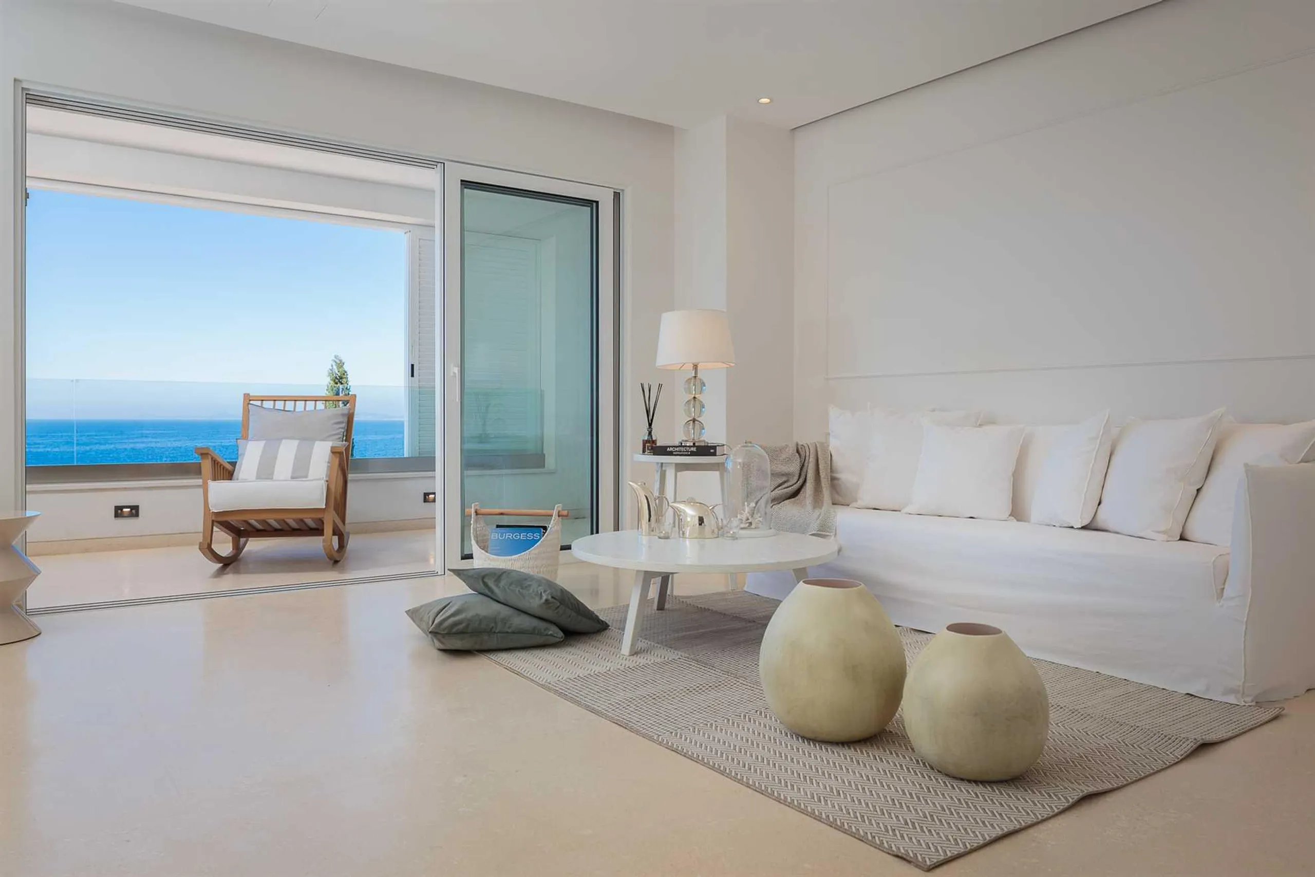 Elegantly Appointed Villa in the Center of Primošten with Large Private Swimming Pool, and Views of Mediterranean Greenery and Infinite Sea — photograph 11