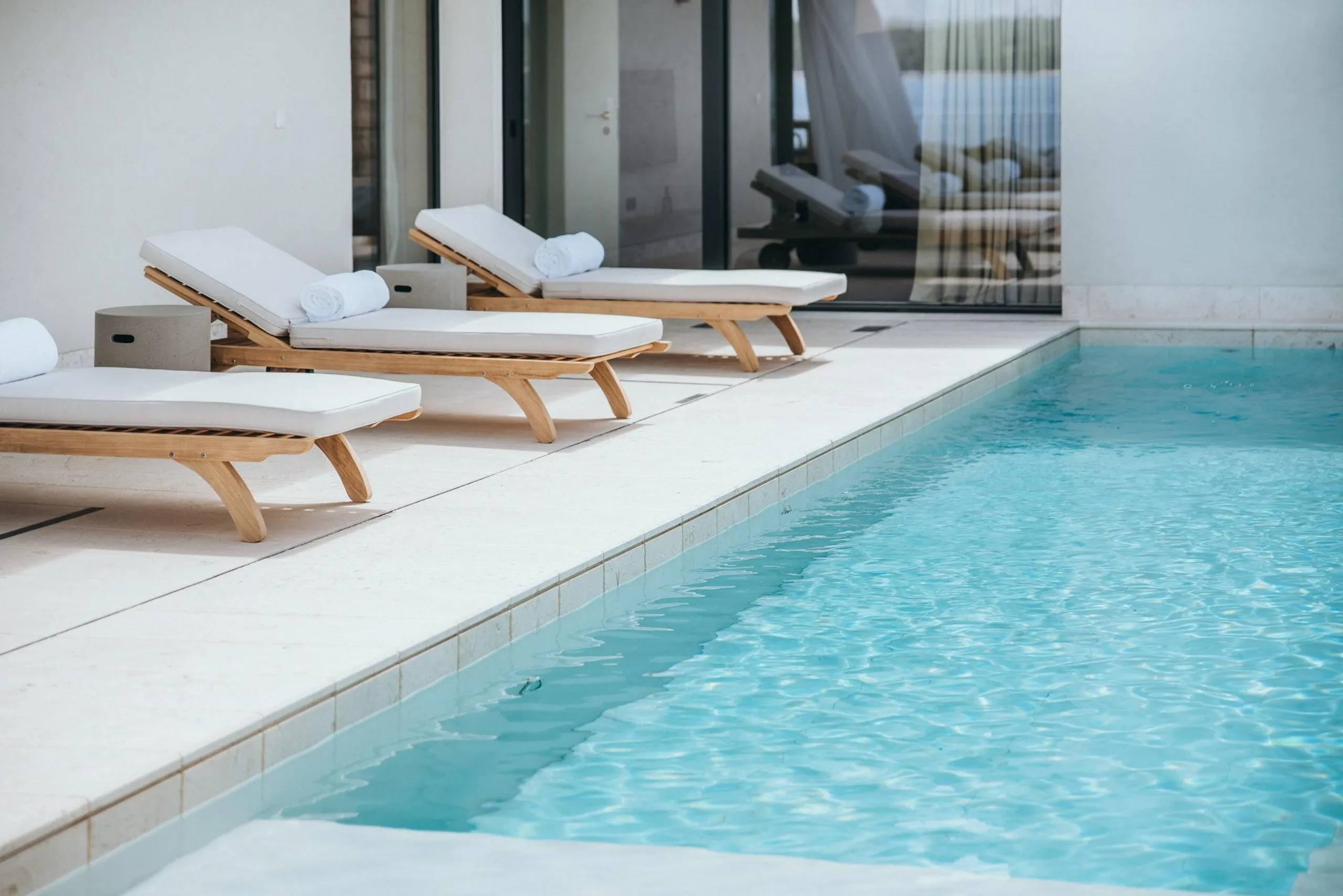 Plush and Inviting Villa on Hvar island with Private Heated Pool and Sea Views — photograph 9