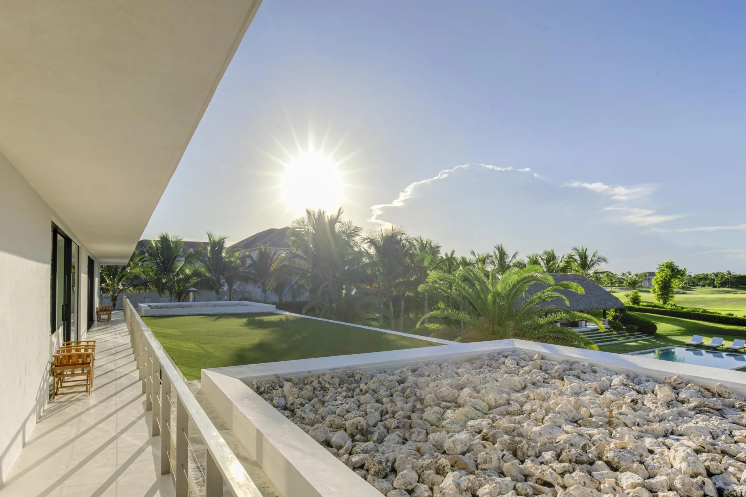 Exquisite Villa with Private Pool Overlooking the 10th Hole of Corales Golf Course — photograph 4