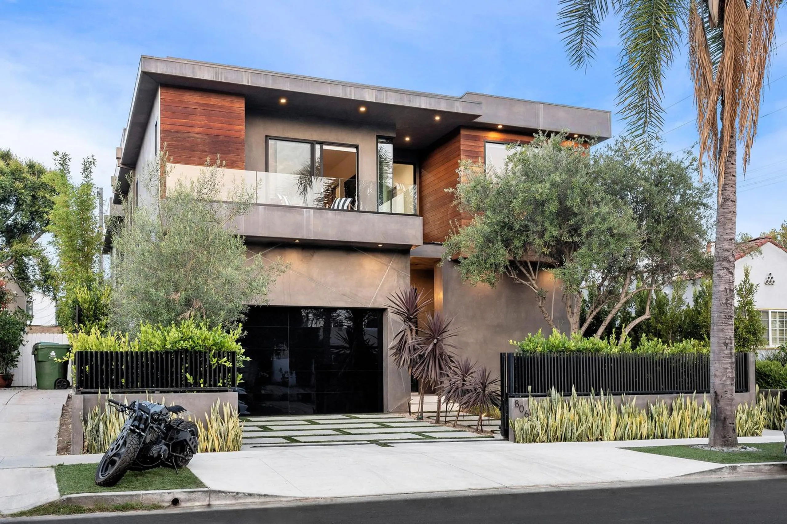 Chic West Hollywood Villa with Private Pool, West Hollywood