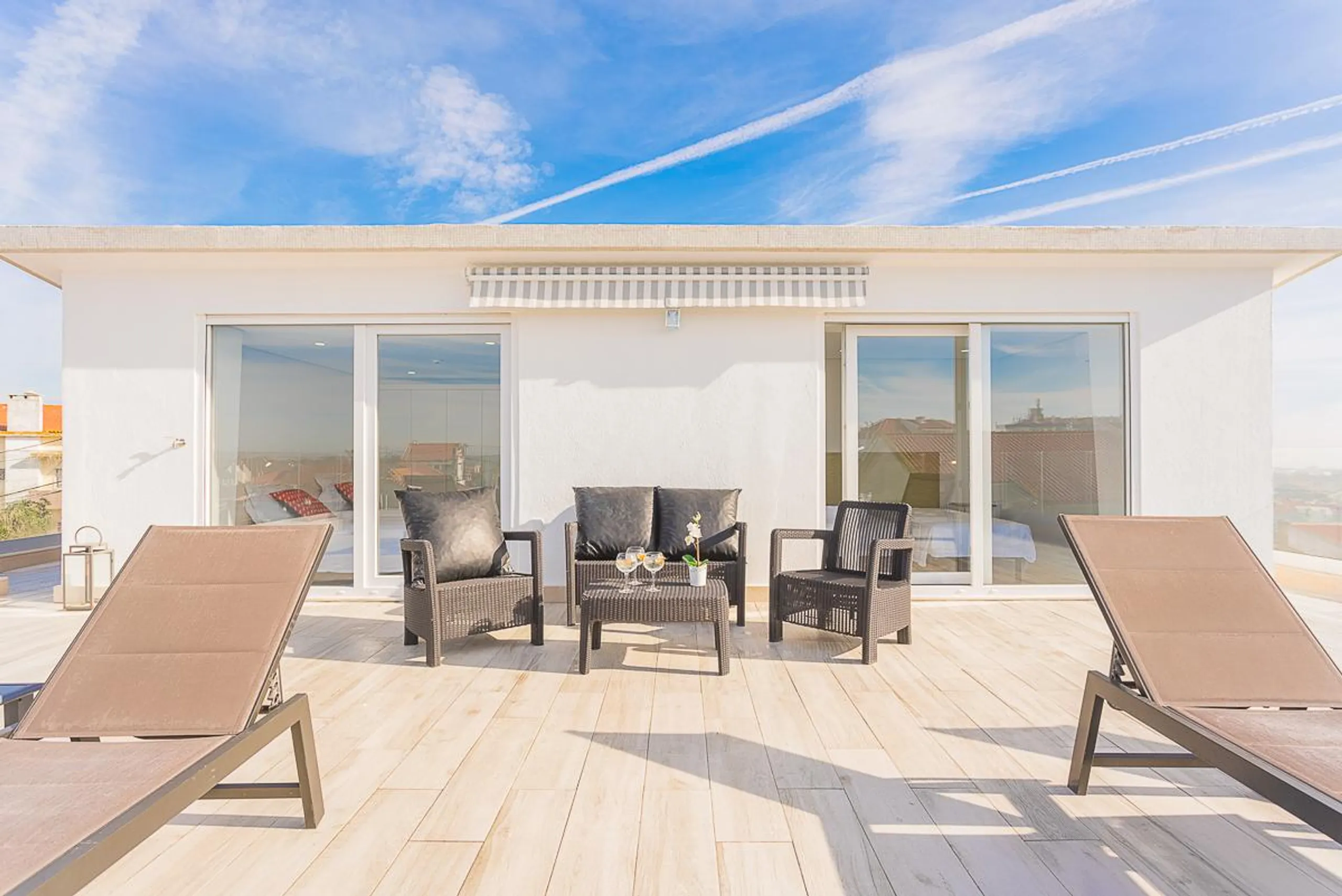 Impeccable 9 Bedroom Villa with Private Heated Pool and Beach Access — photograph 9