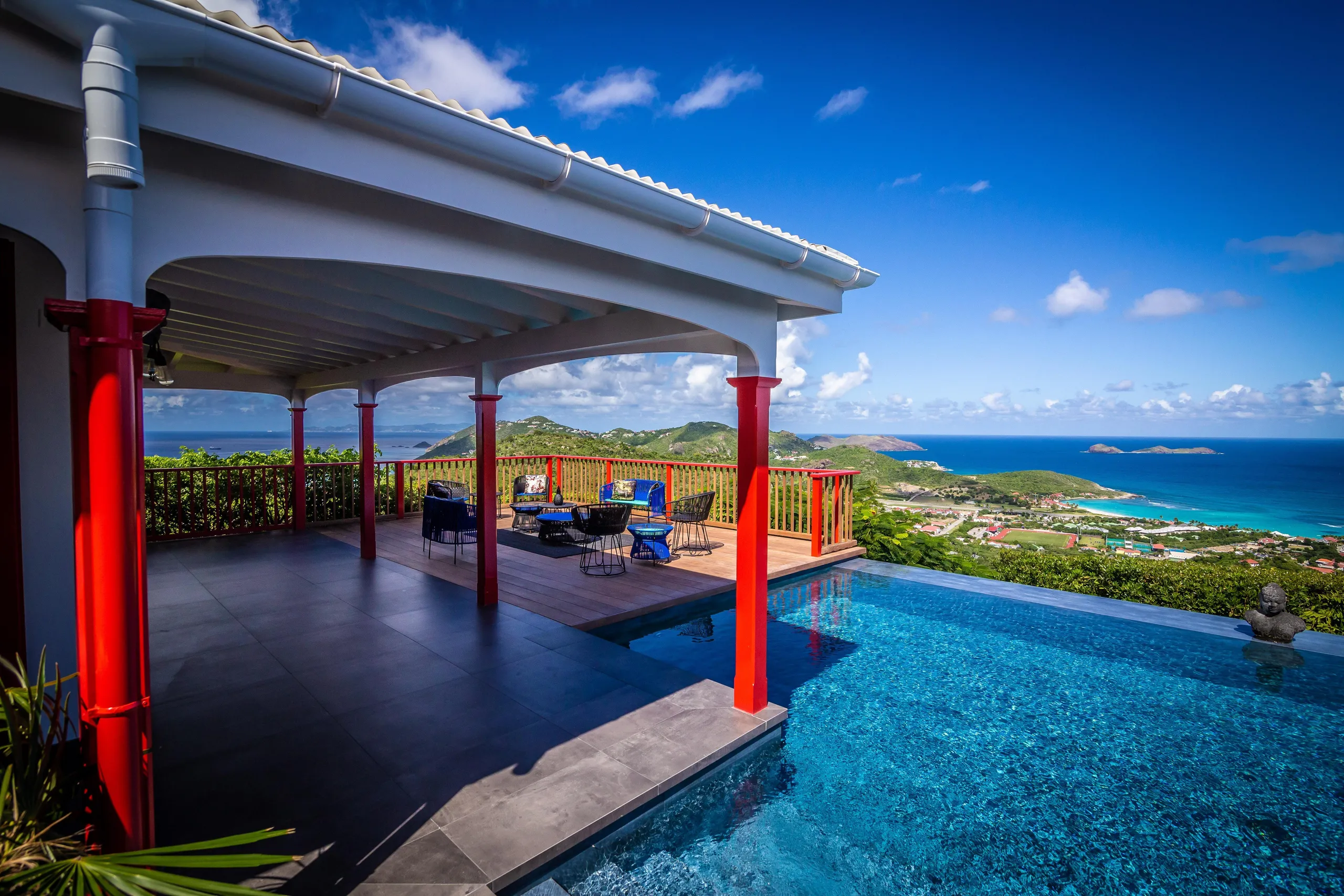 Inspiring Paradise Villa with Private Pool and Garden Trails — photograph 3