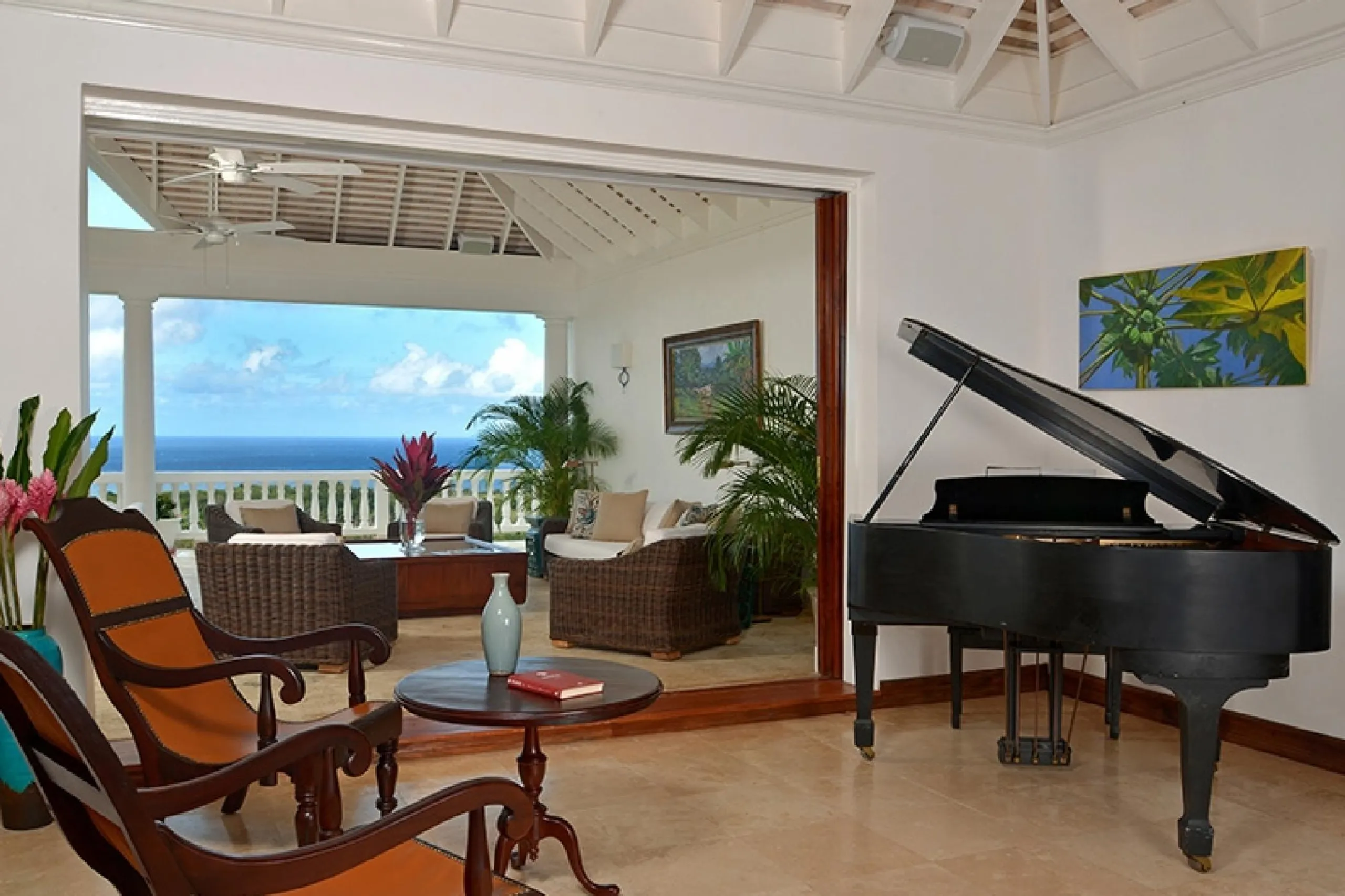 Elegant Montego Bay Villa with Private Pool and Panoramic Ocean Views — photograph 11
