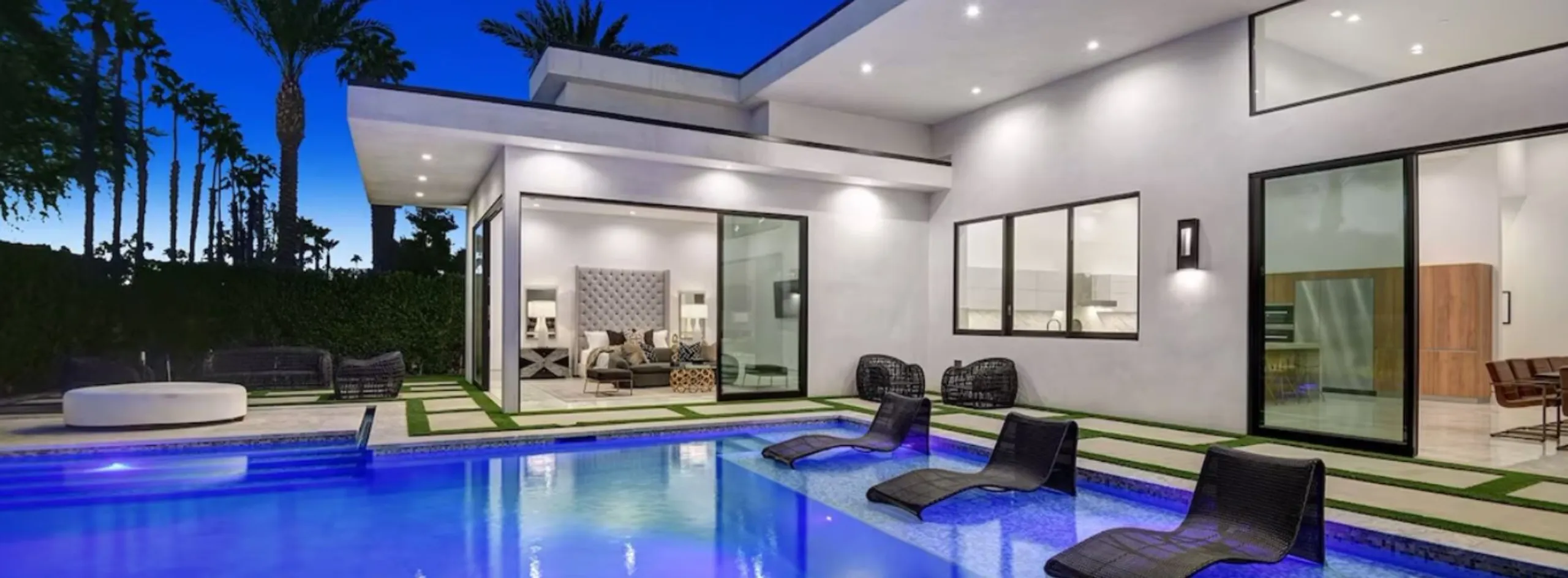 Brand-New Modern Chic Estate with Private Pool, Spa and Panoramic Mountain Views — photograph 5
