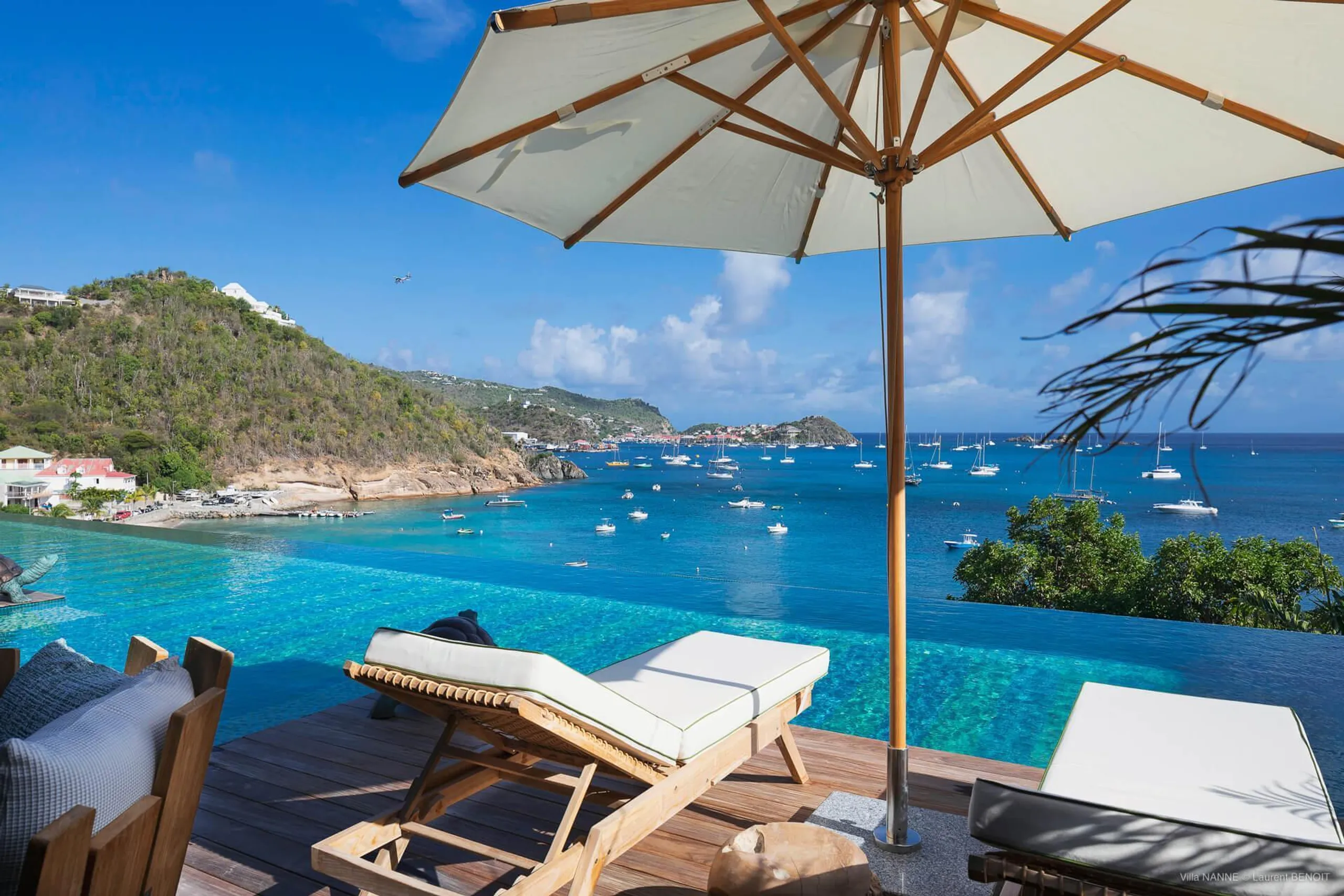 Caribbean Styled Caribbean Styled with Corossol's Bay Sparkling Water and Private Heated Pool — photograph 6