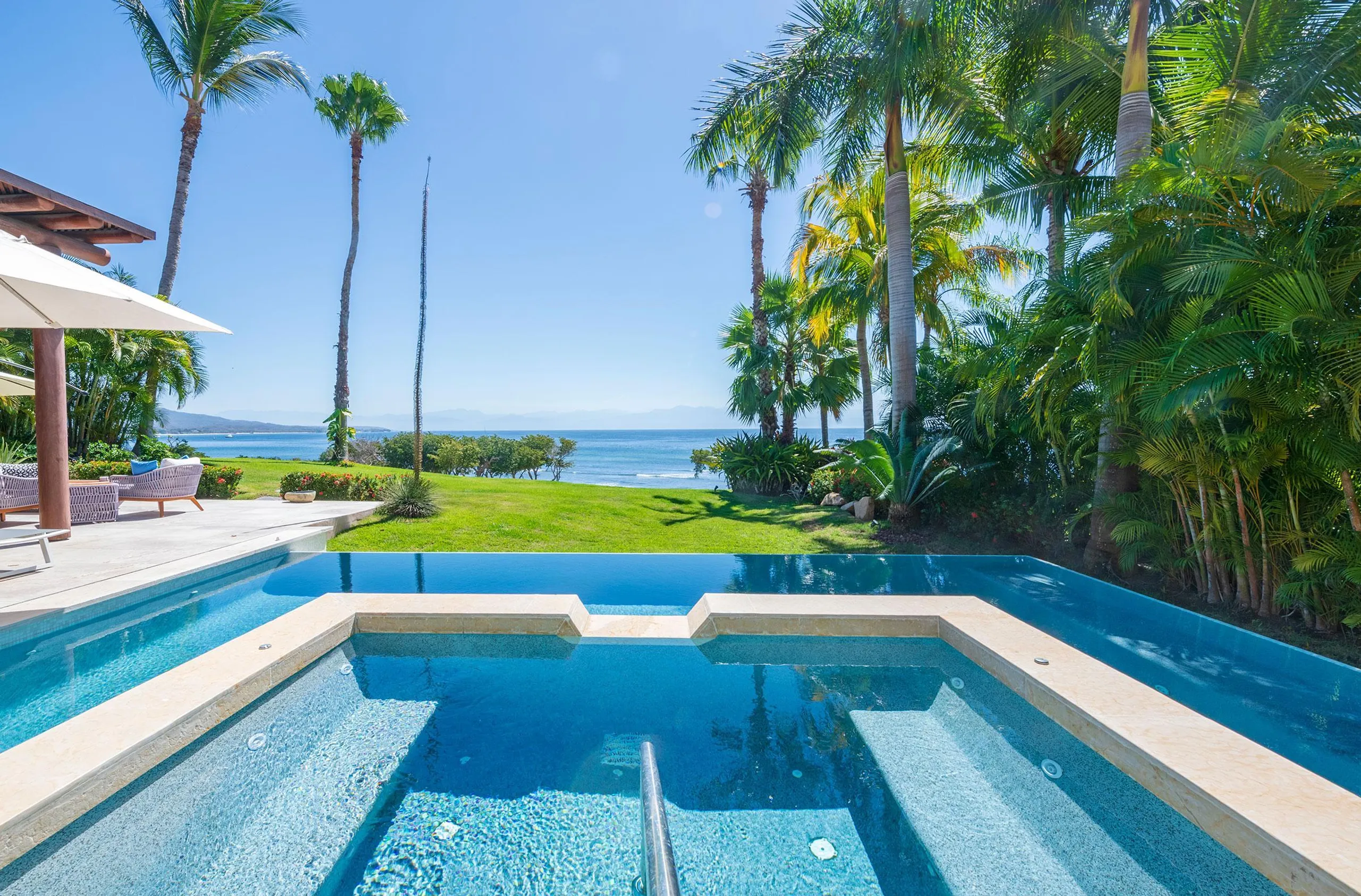 El Encanto Luxury Modern Villa with Infinity Pool and wonderful Ocean Views — photograph 12