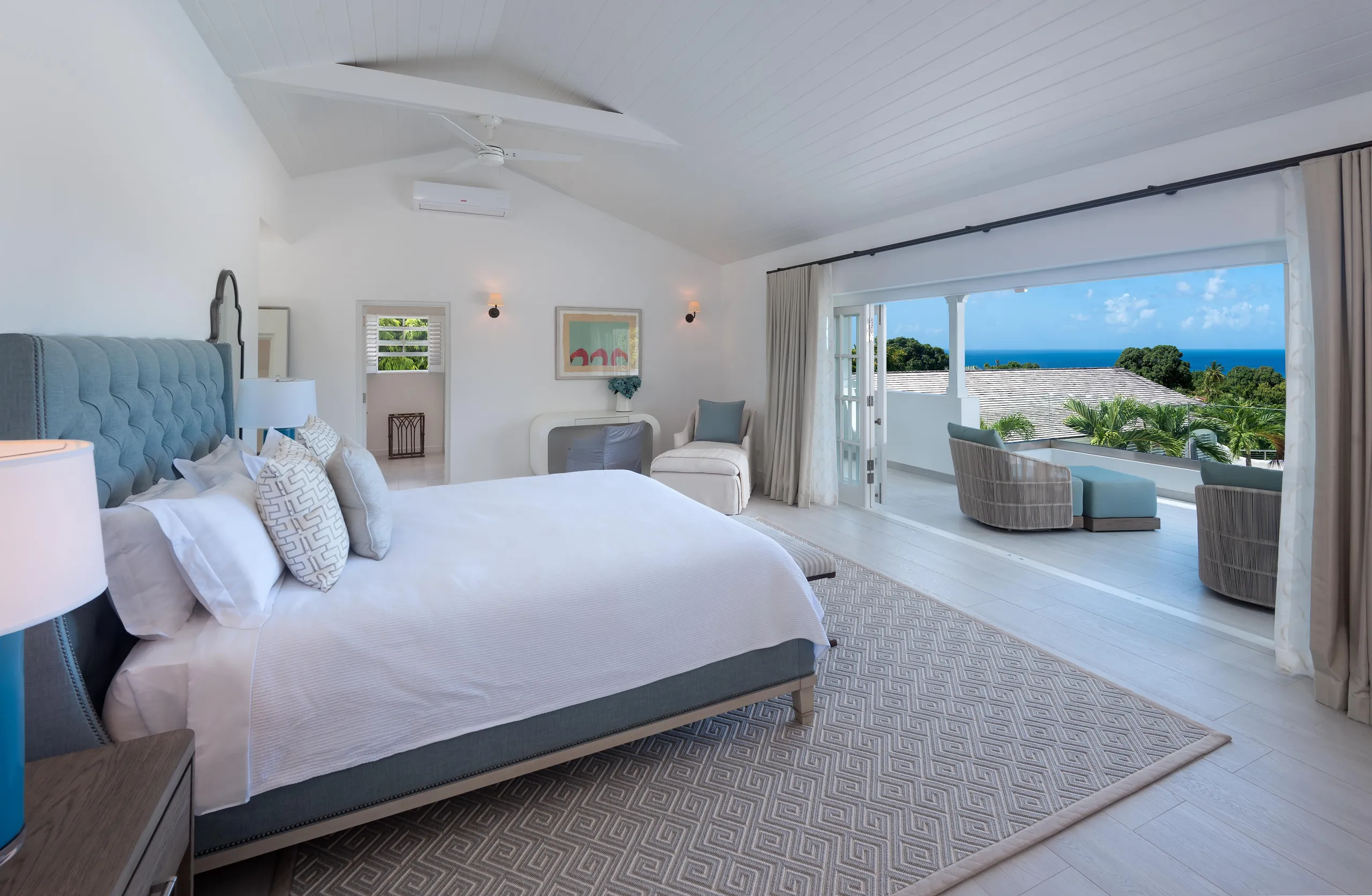 Charming Caribbean Luxe Villa with Private Pool and Beach Access — photograph 11
