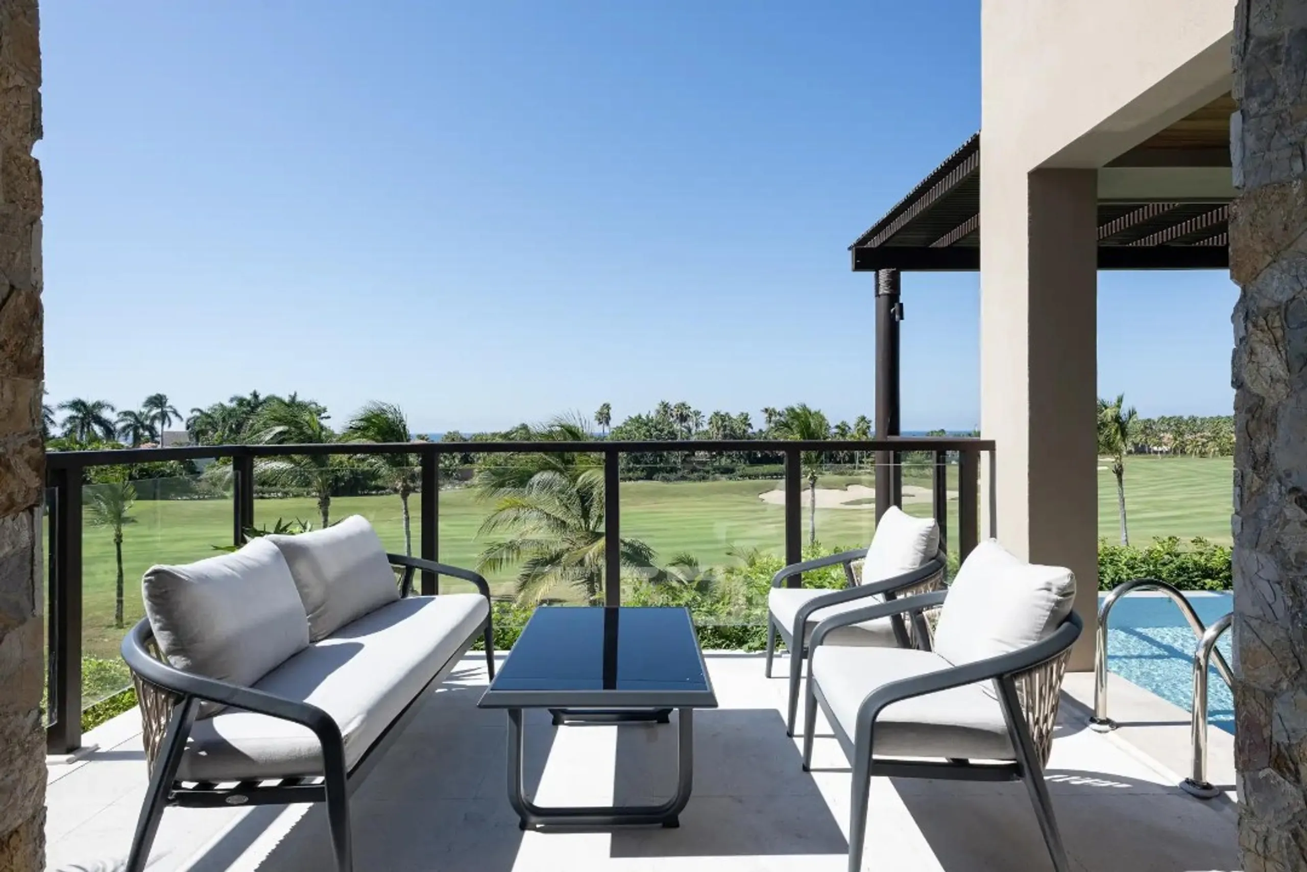 Sumptuous 3-Bedroom Villa with Pool & Jack Nicklaus Golf Views — photograph 6
