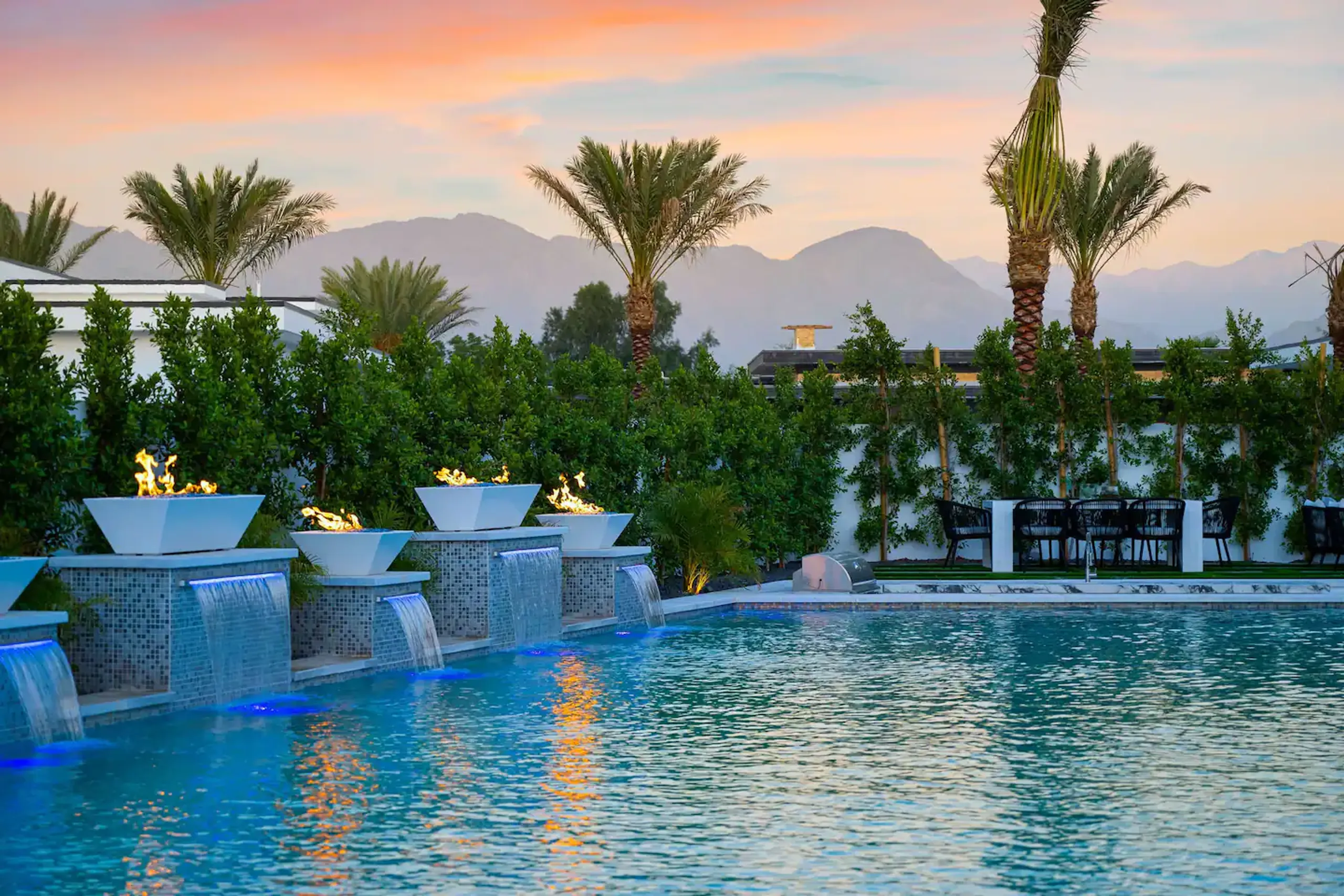 Sophisticated Resort-Style Villa Near Madison Club with Private Pool and High-End Finishes — photograph 2