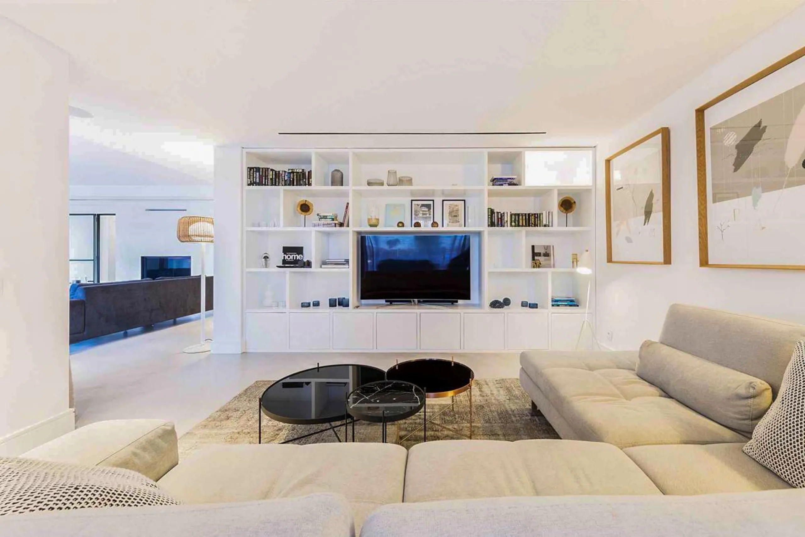 Glorious Modern Villa with Private Pool and Outdoor Terraces — photograph 4