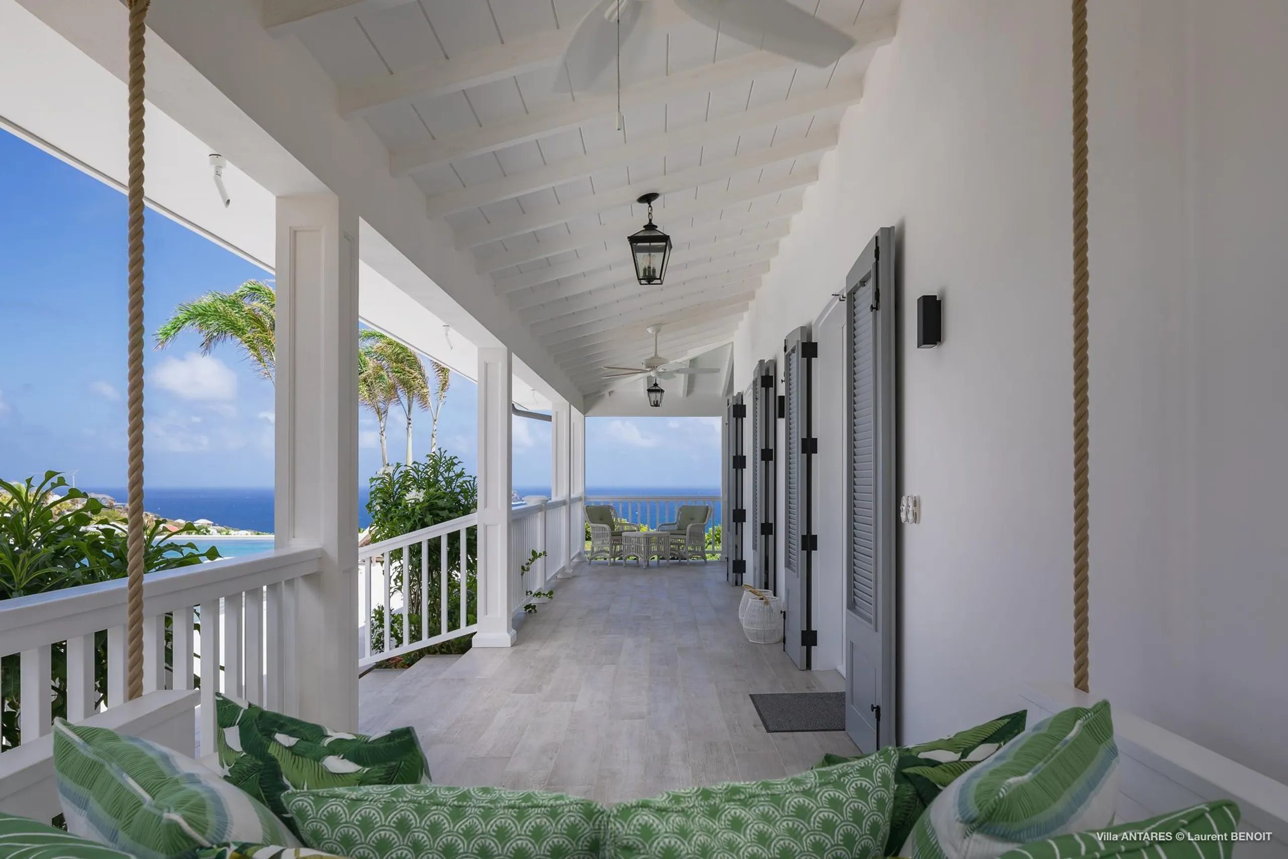 Mont Jean Paradise Villa with Infinity Pool and Lush Garden Grounds — photograph 11