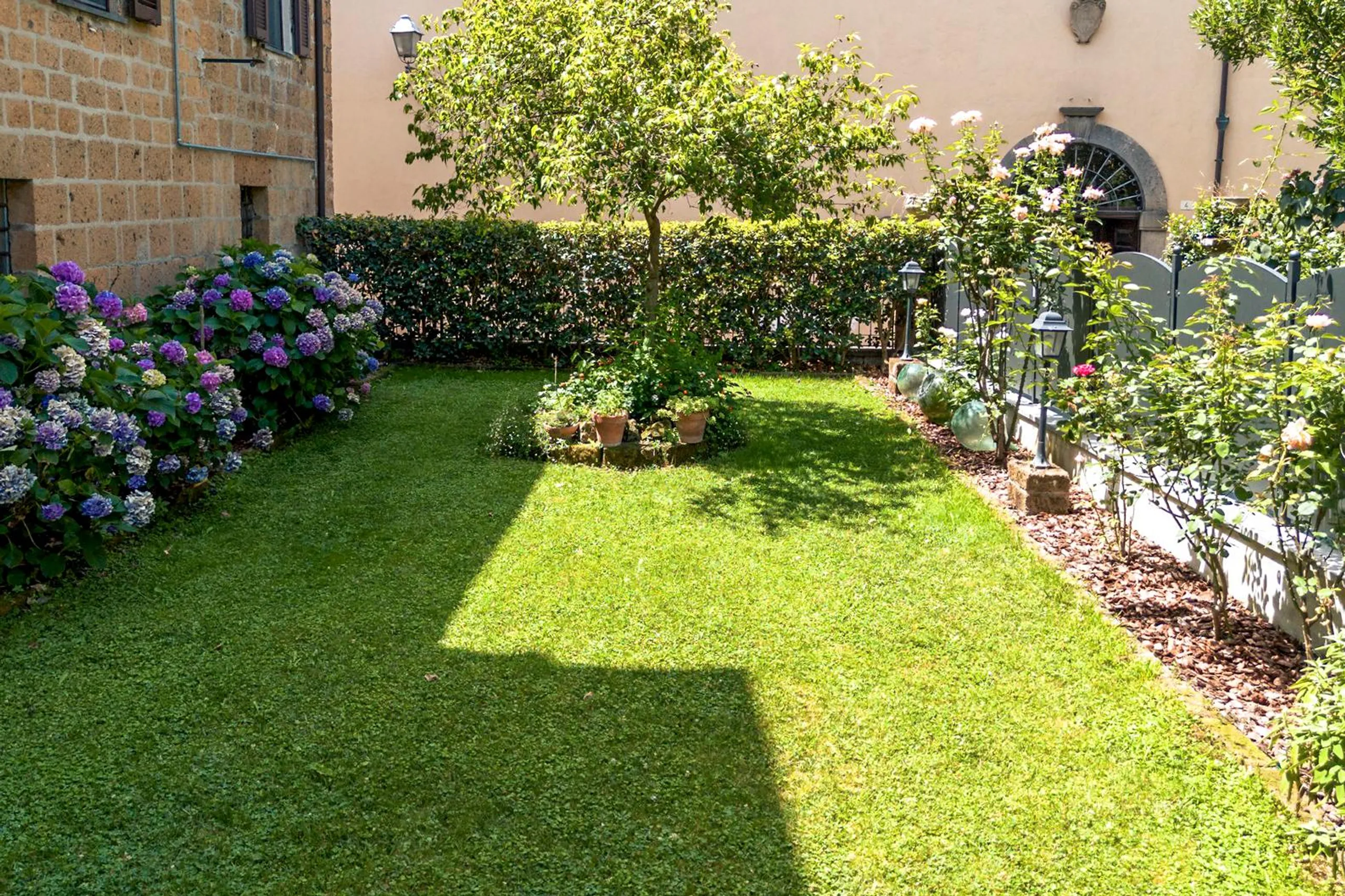 Majestic Villa in Orvieto with Private Pool and Panoramic Views — photograph 3