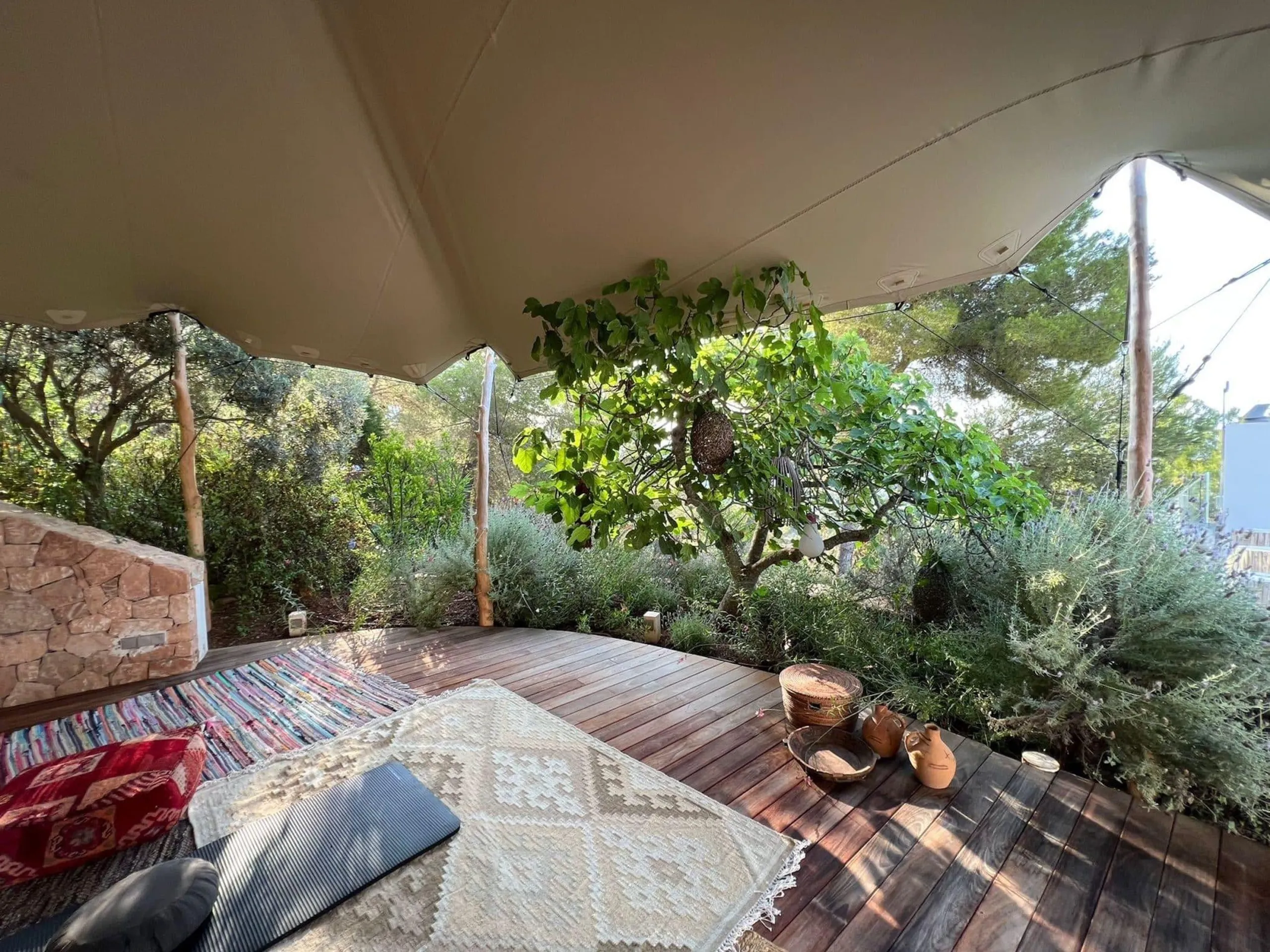 Modern Contemporary Ibiza Ultra Estate with Infinity Pool and Disco Room — photograph 12