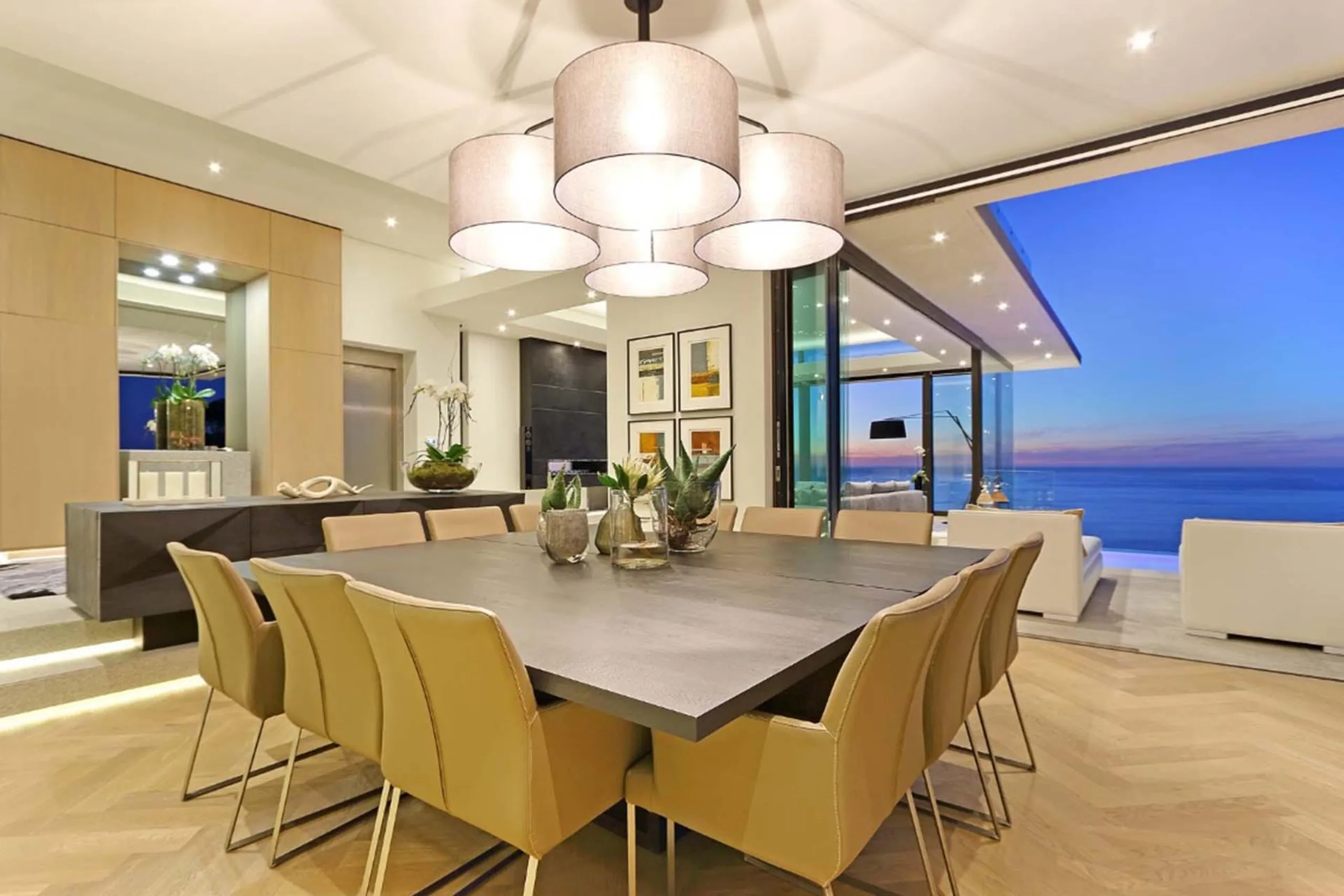 Magnificent Modern Contemporoary Villa with Sweeping Ocean Views — photograph 4