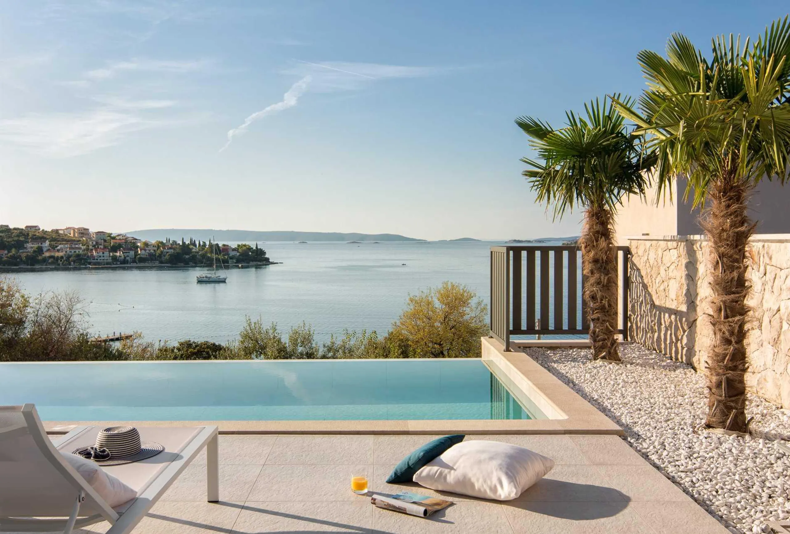 Gleaming White Villa with Private Pool and Sea Views, Seget Vranjica