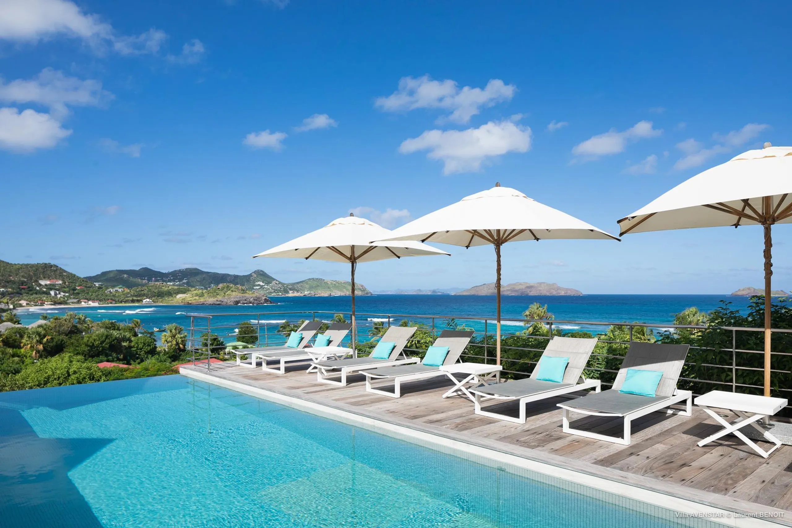 Luxurious Oceanview Villa with Private Pool and Giant Chess Table, Camaruche
