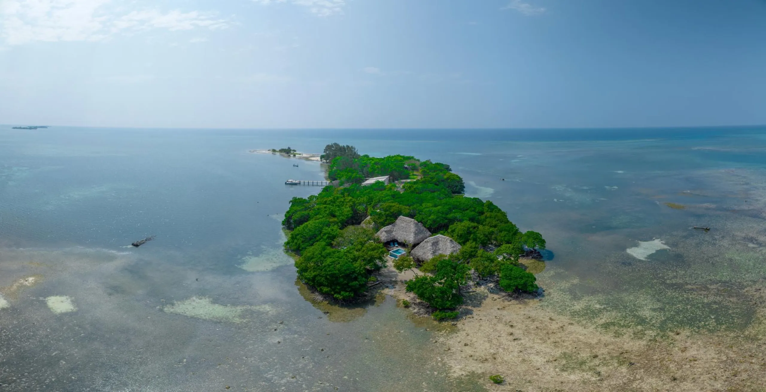 Ultra-Private Belize Island Villa with Pool, Reef Views & All-Inclusive Services — photograph 5