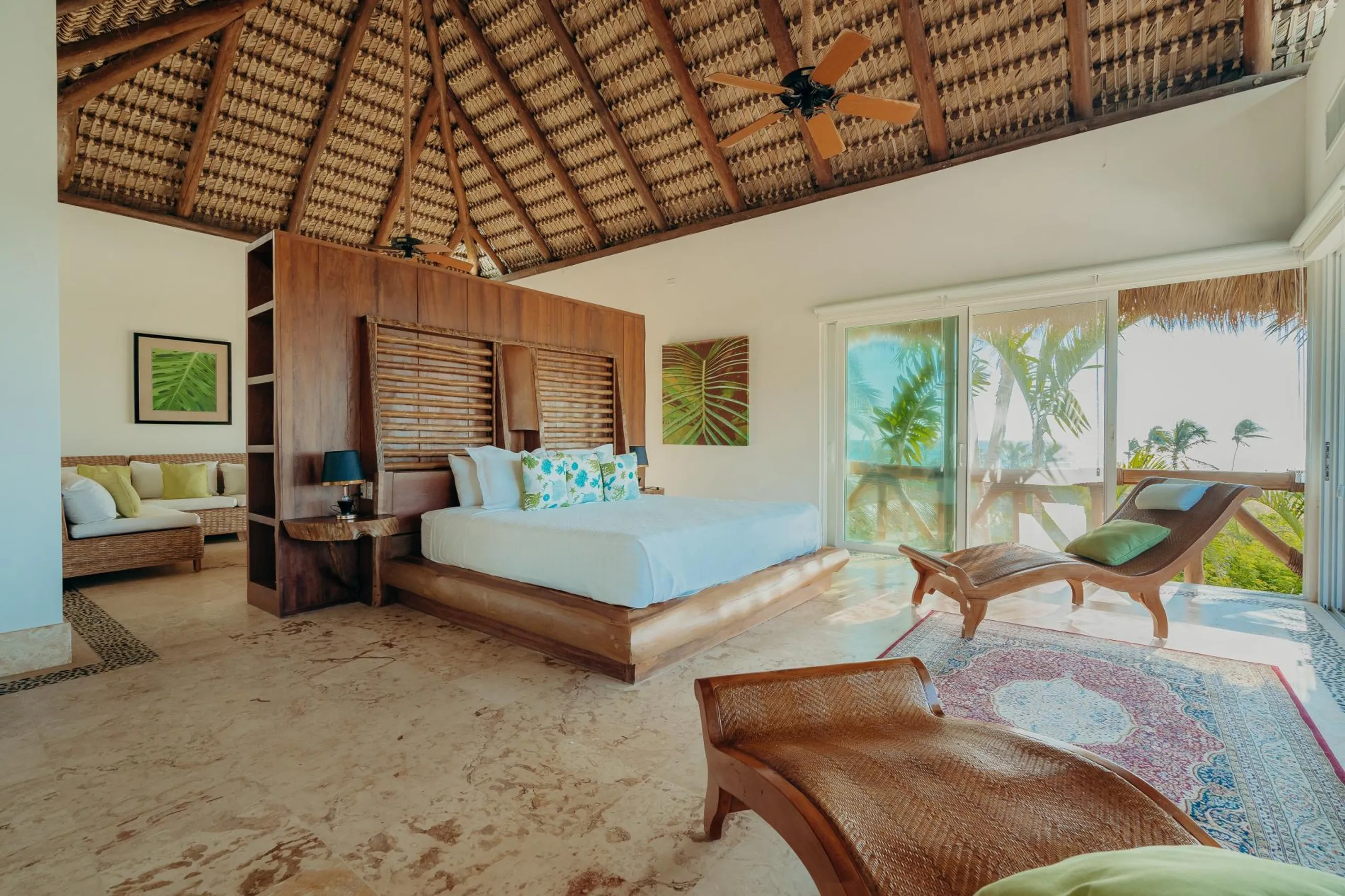 Invigorating Tropical Villa with Private Pool and Golf Course View — photograph 12