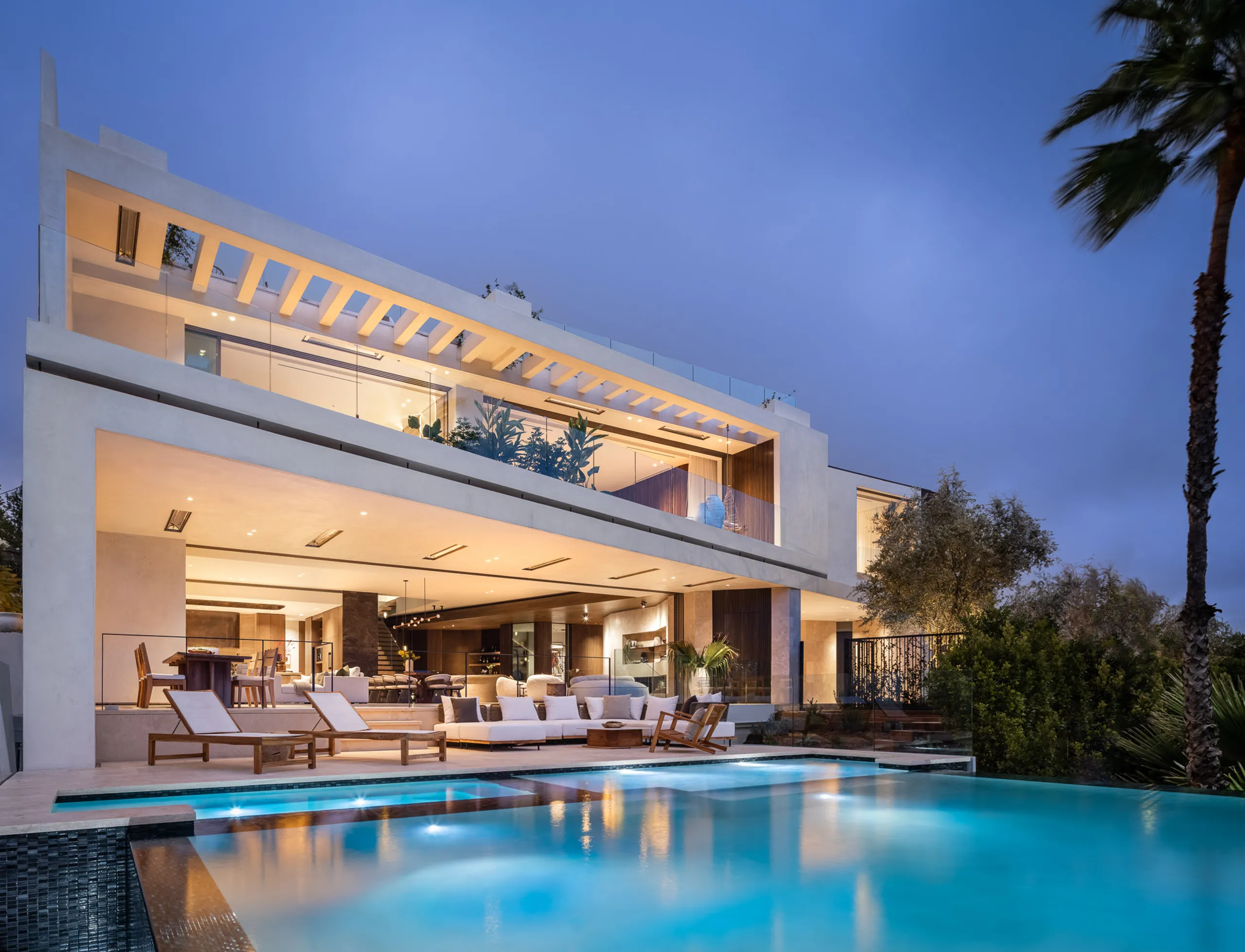 Serenity Designer Residence by Dieter Vander Velpen with Pool, Jacuzzi & City-to-Ocean Vistas — photograph 6