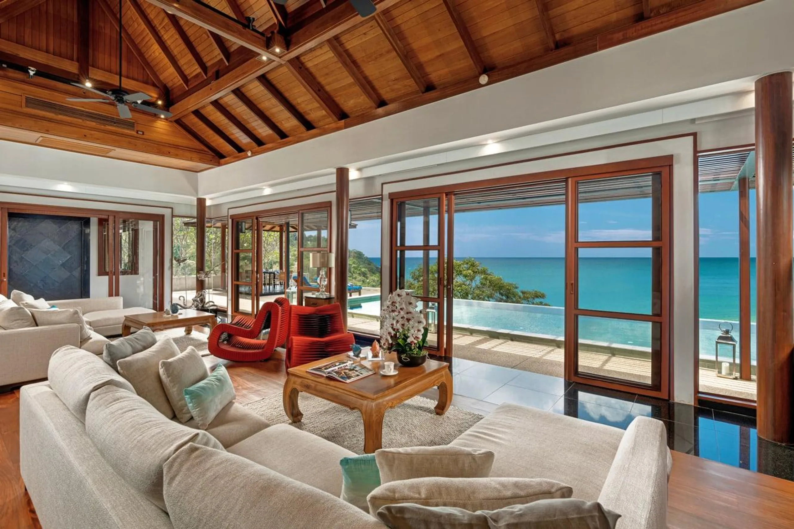 Serene Seaview Villa with Infinity Pool — photograph 5