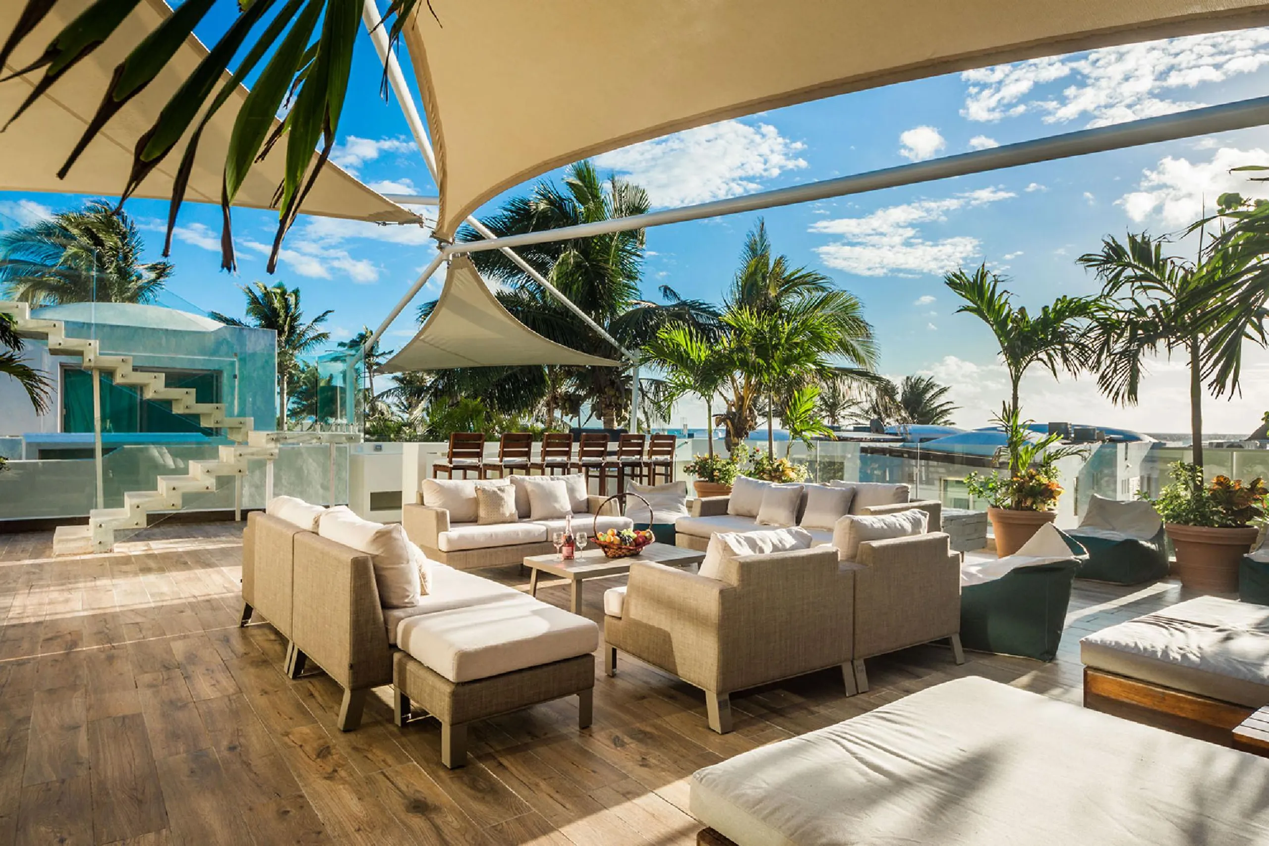Luxury Playa del Carmen Villa with Infinity Pool and Ocean Views — photograph 7