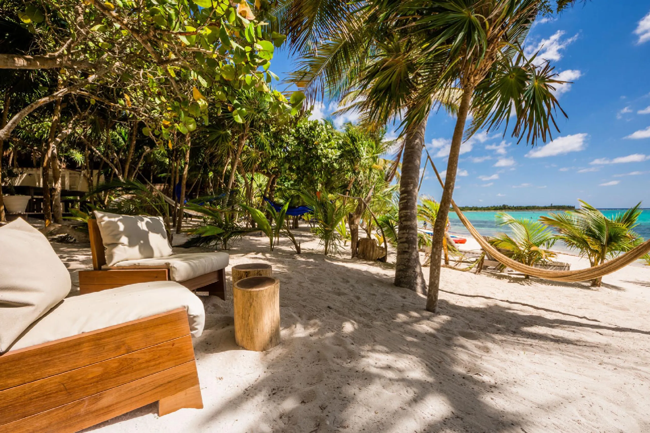 Soliman Bay Private Beach Front Estate with 2 Pool and Amazing Lush Grounds — photograph 9
